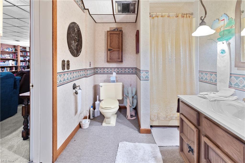 Chester, West Virginia, 26034, United States, 4 Bedrooms Bedrooms, ,3 BathroomsBathrooms,Residential,For Sale,1974553