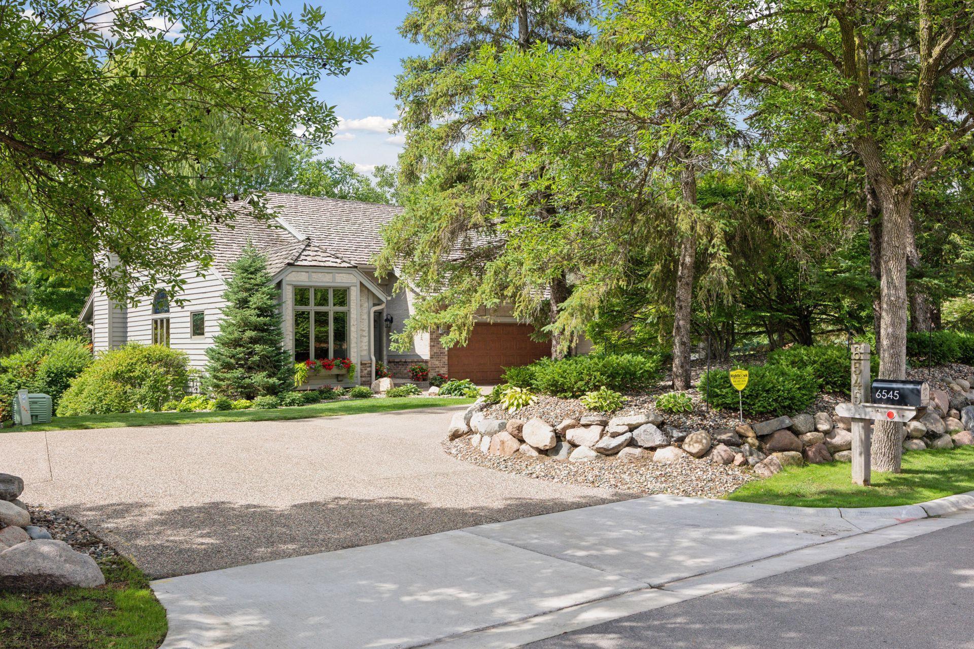Edina, Minnesota, 55439, United States, 3 Bedrooms Bedrooms, ,2 BathroomsBathrooms,Residential,For Sale,1941919