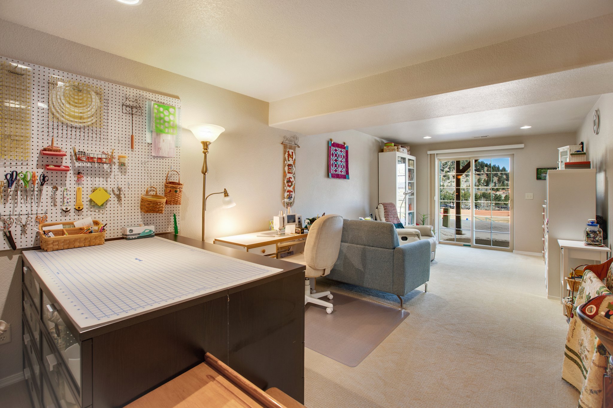 Woodland Park, Colorado, 80863, United States, 4 Bedrooms Bedrooms, ,3 BathroomsBathrooms,Residential,For Sale,1736513
