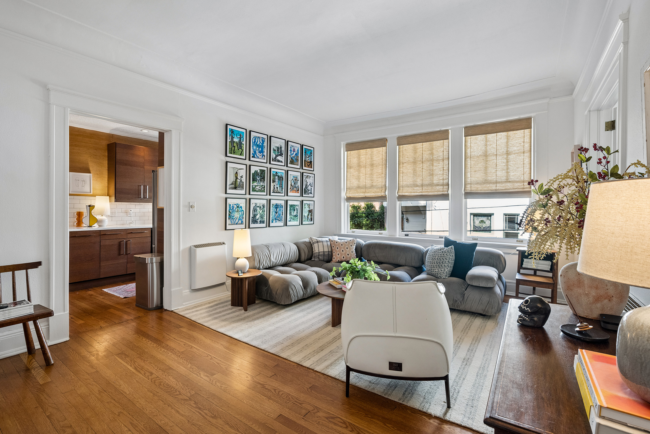  Beautifully Renovated Corner Unit in an Intimate Historic Boutique Building - 物件實景