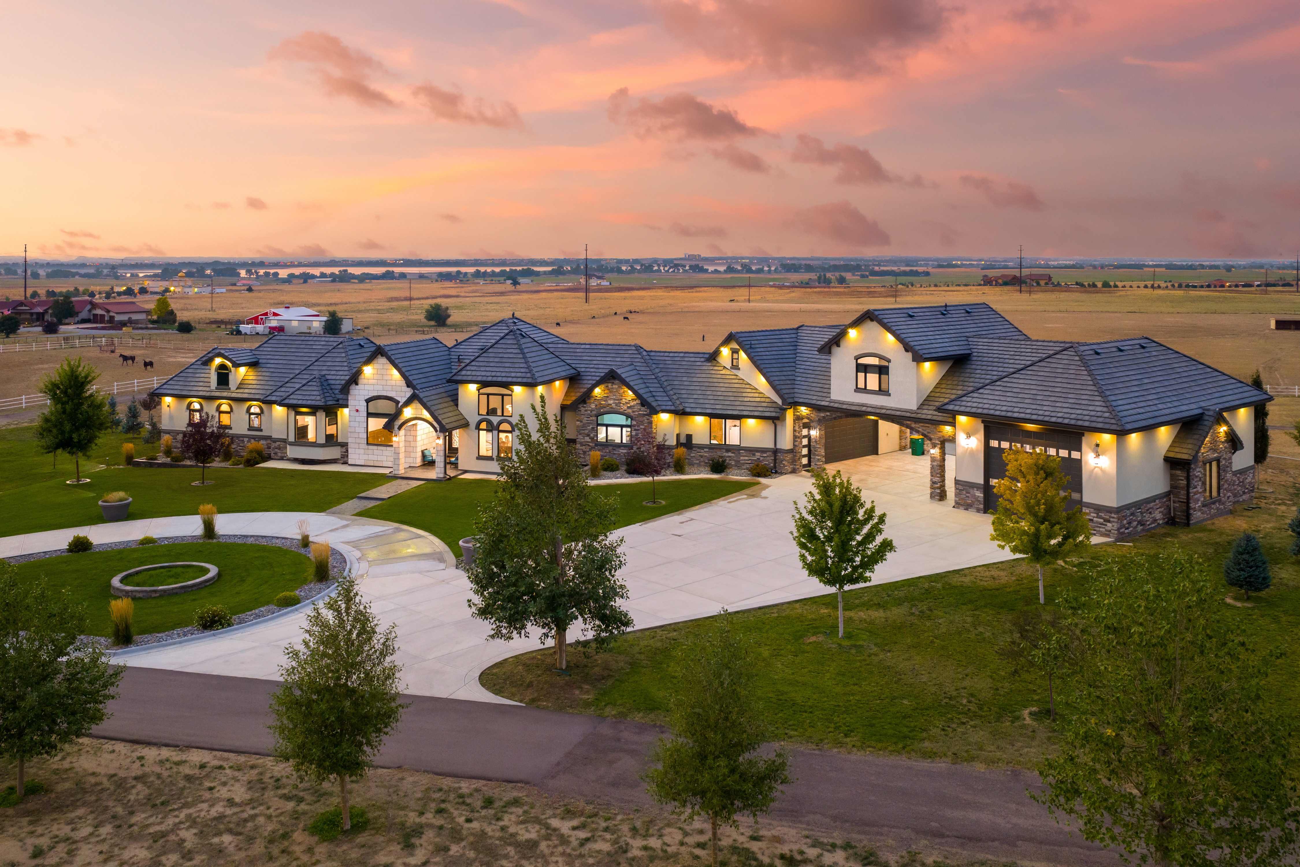  Breathtaking custom estate on 35 agriculturally zoned acres - 物件實景