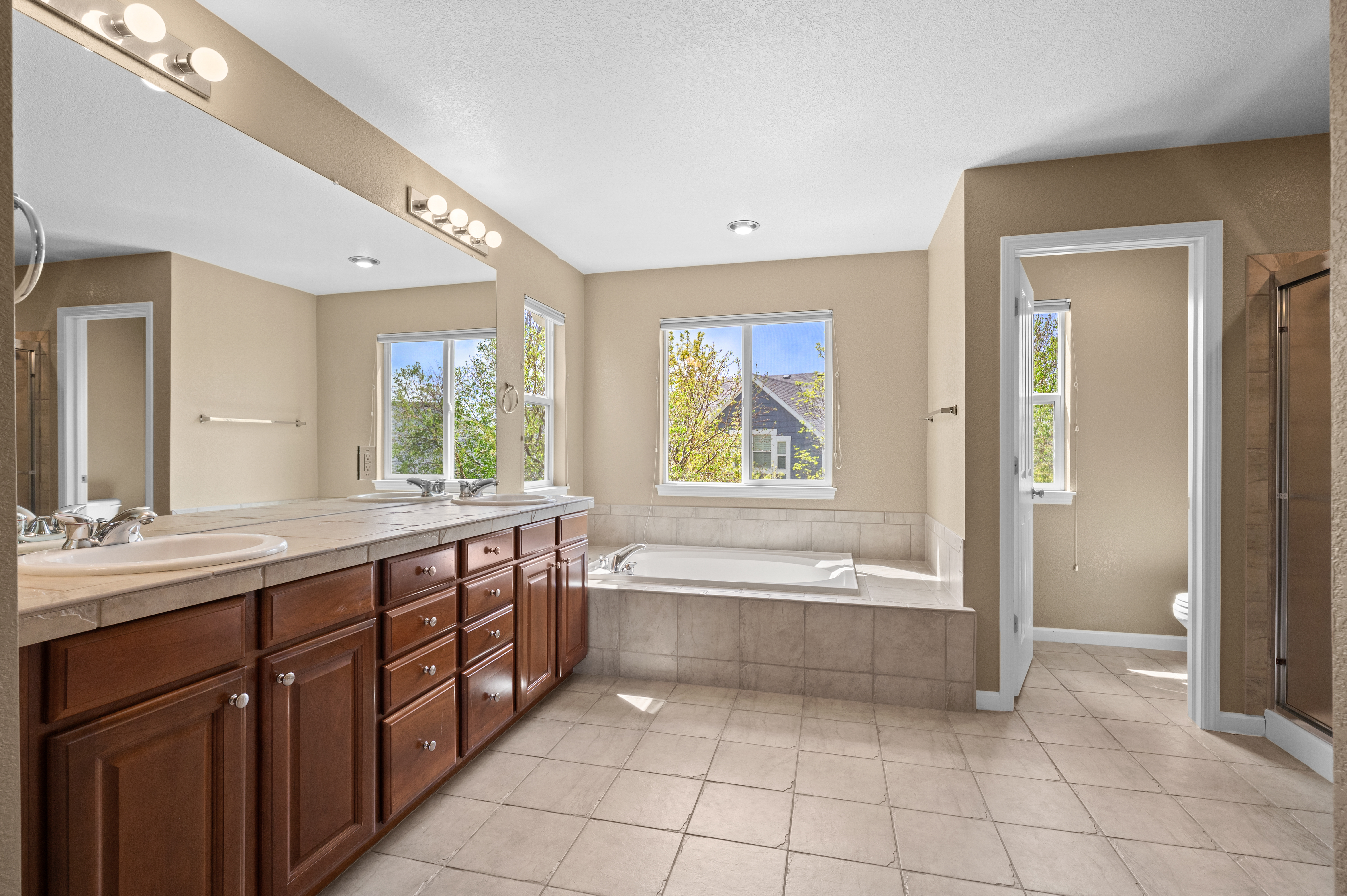  4-Bedroom Home Located Next to Black Bear Golf Club in the Villages of Parker - 物件實景