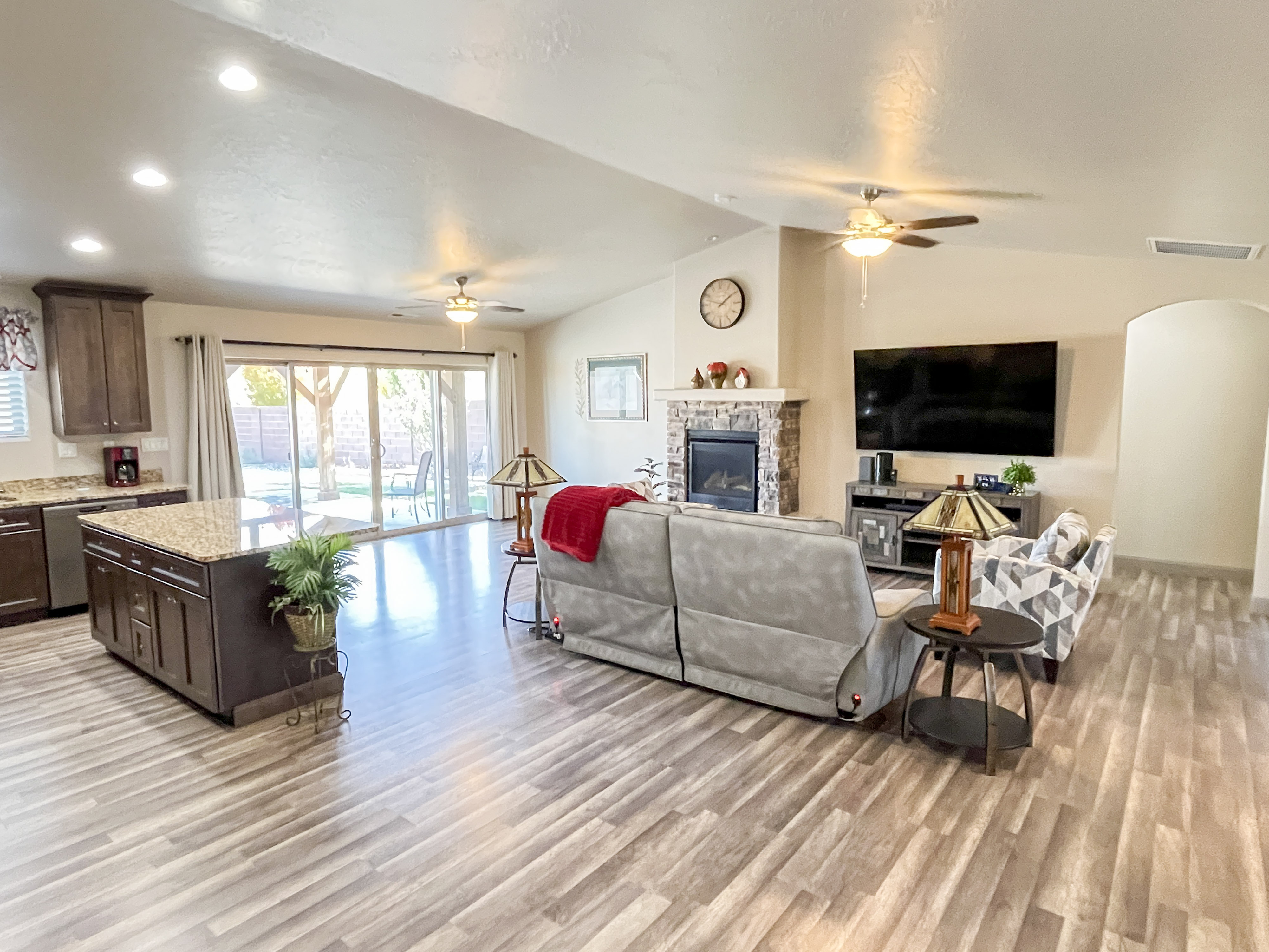 Cedar City, Utah, 84721, United States, 4 Bedrooms Bedrooms, ,2 BathroomsBathrooms,Residential,For Sale,1989558