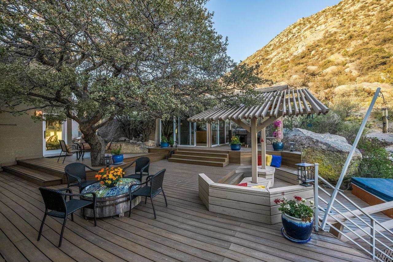 Albuquerque, New Mexico, 87122, United States, 4 Bedrooms Bedrooms, ,5 BathroomsBathrooms,Residential,For Sale,1766208