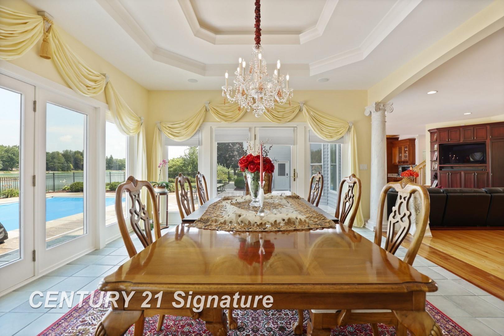 Saginaw, Michigan, 48609, United States, 4 Bedrooms Bedrooms, ,7 BathroomsBathrooms,Residential,For Sale,1980528