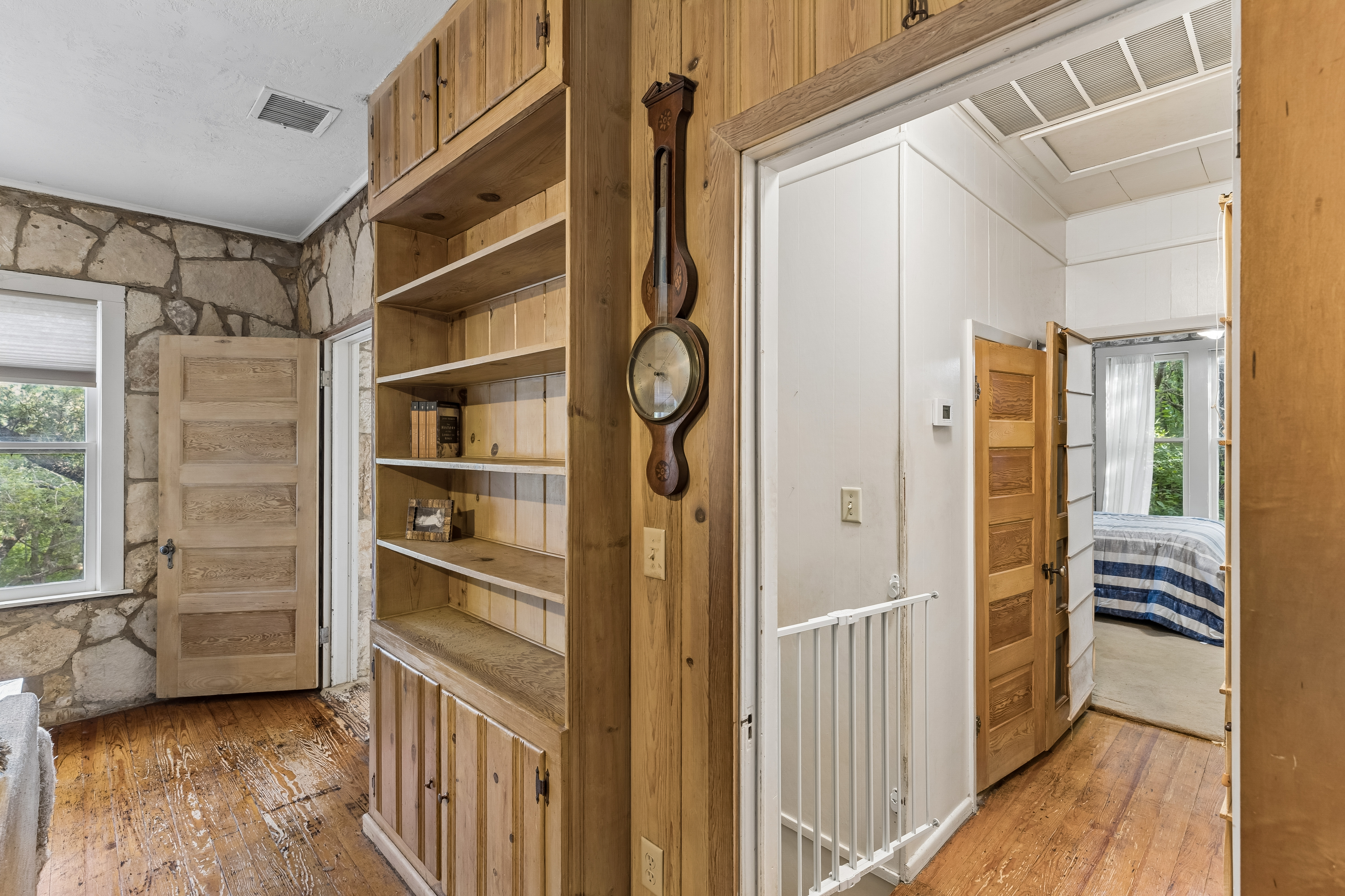  Spanish-Style Historic Woodland Retreat in Helotes - 物件實景
