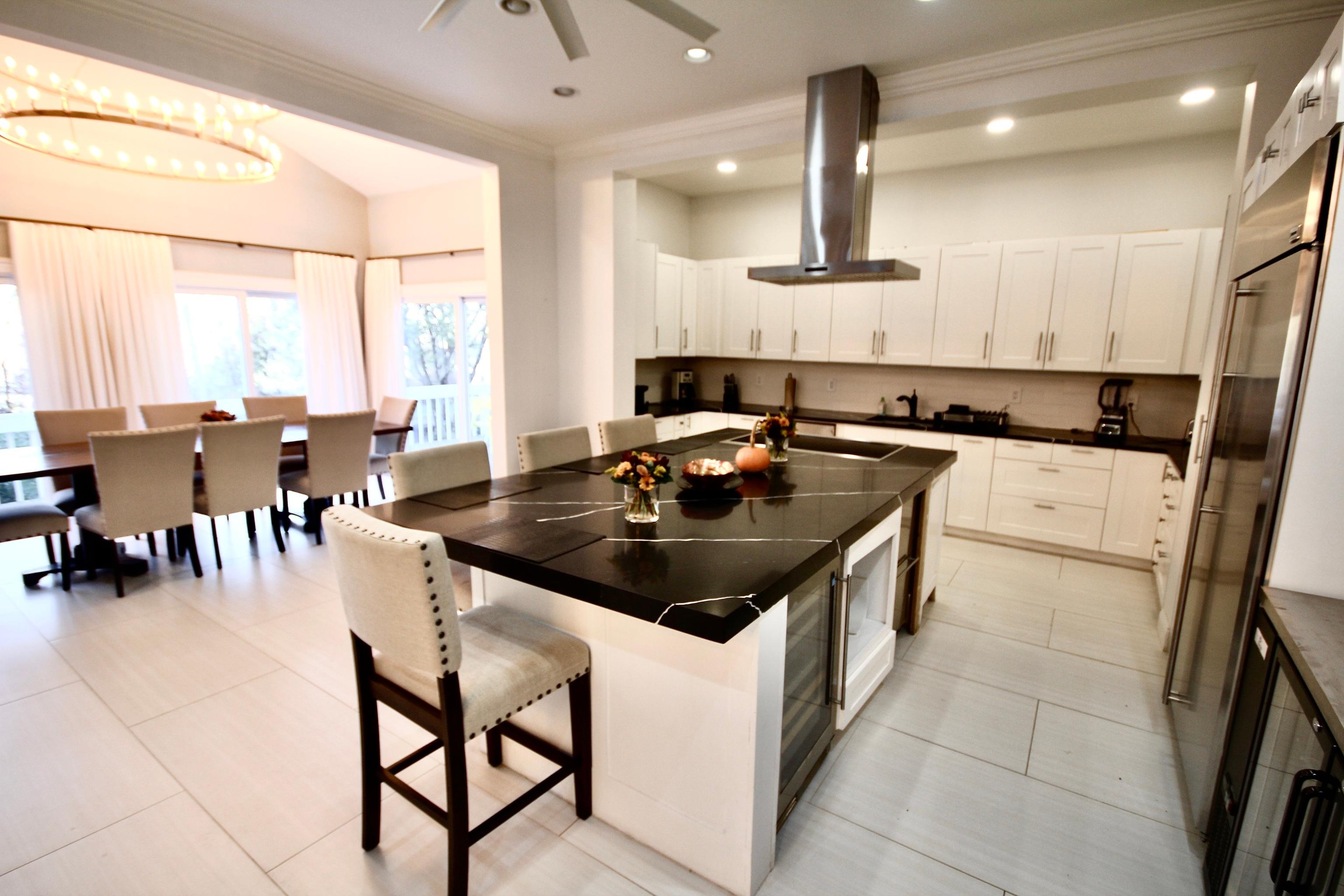 Norwalk, Connecticut, 06850, United States, 7 Bedrooms Bedrooms, ,6 BathroomsBathrooms,Residential,For Sale,1987442