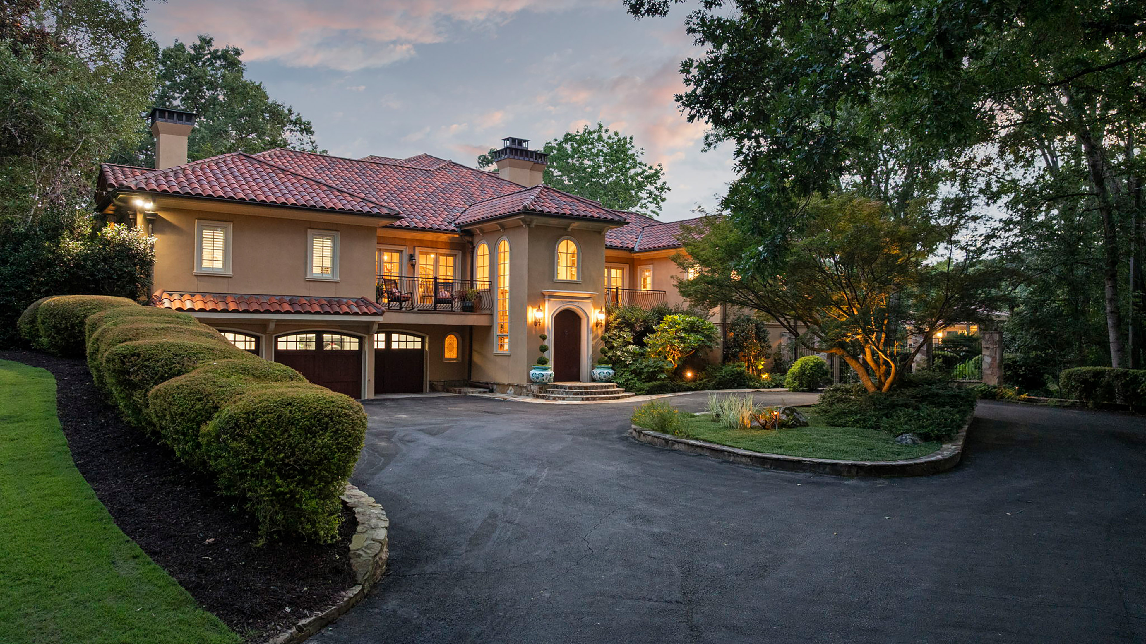  Remarkable Spanish-style Estate on 3.8+/- Private Acres - 物件實景