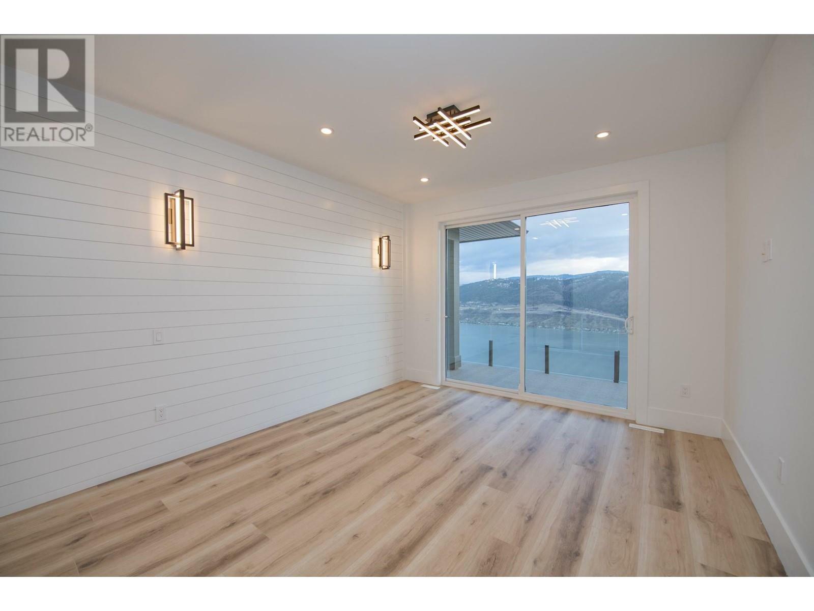 VERNON, British Columbia, V1H 2K9, CA, 4 Bedrooms Bedrooms, ,4 BathroomsBathrooms,Residential,For Sale,1838504