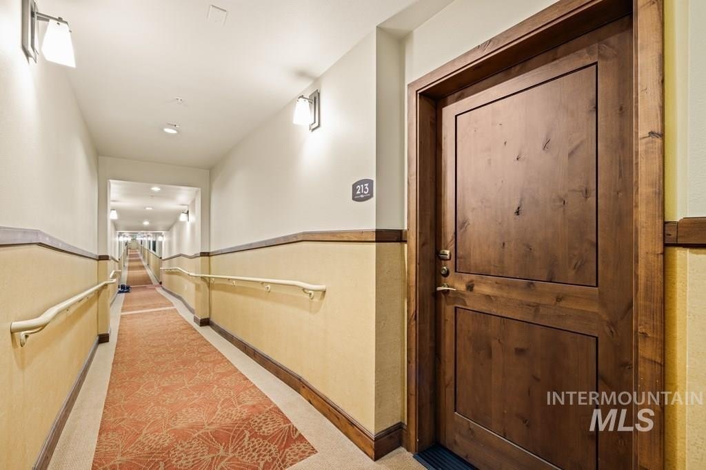 McCall, Idaho, 83638, United States, 2 Bedrooms Bedrooms, ,2 BathroomsBathrooms,Residential,For Sale,1979037