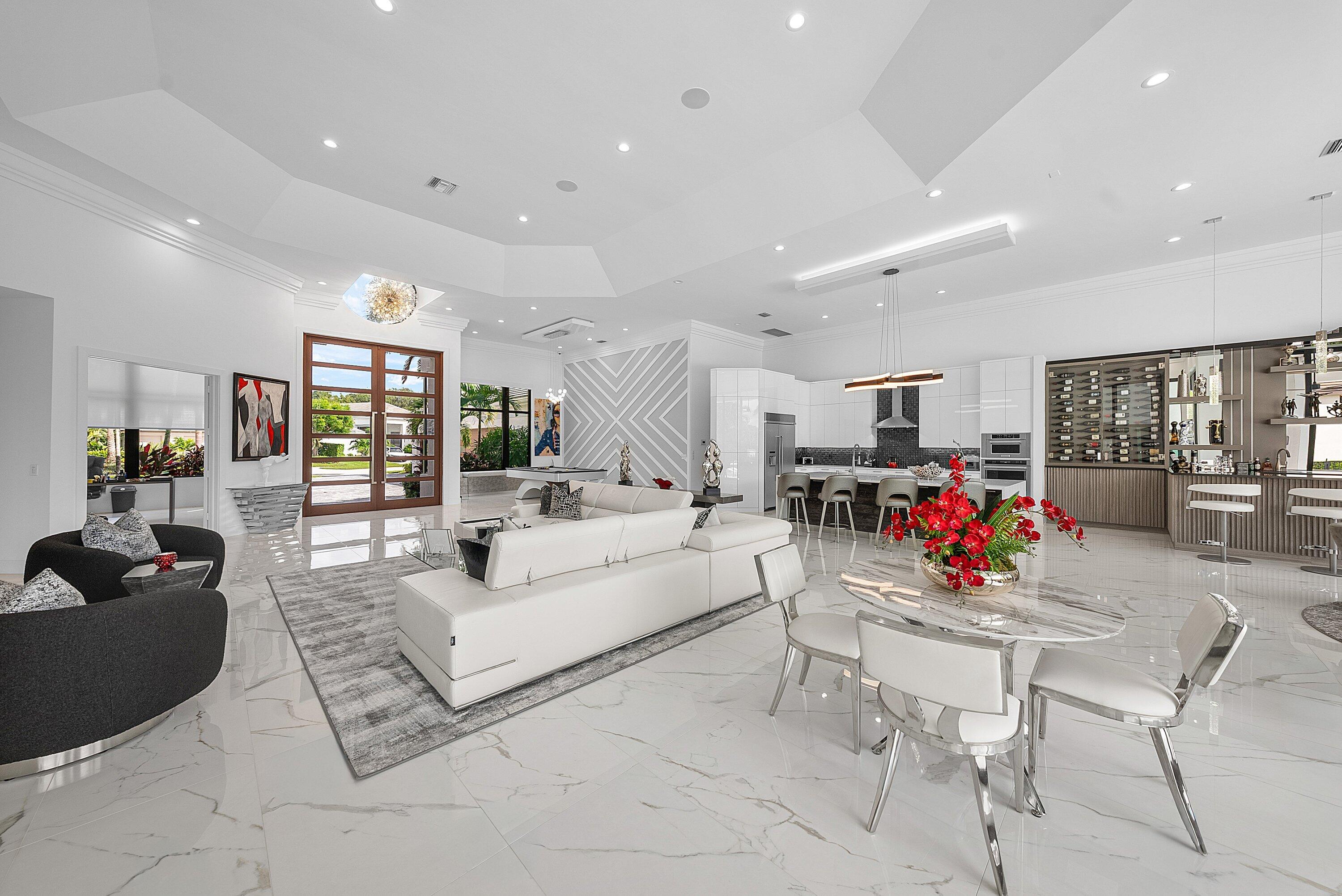 Boca Raton, Florida, 33487, United States, 5 Bedrooms Bedrooms, ,5 BathroomsBathrooms,Residential,For Sale,1995624