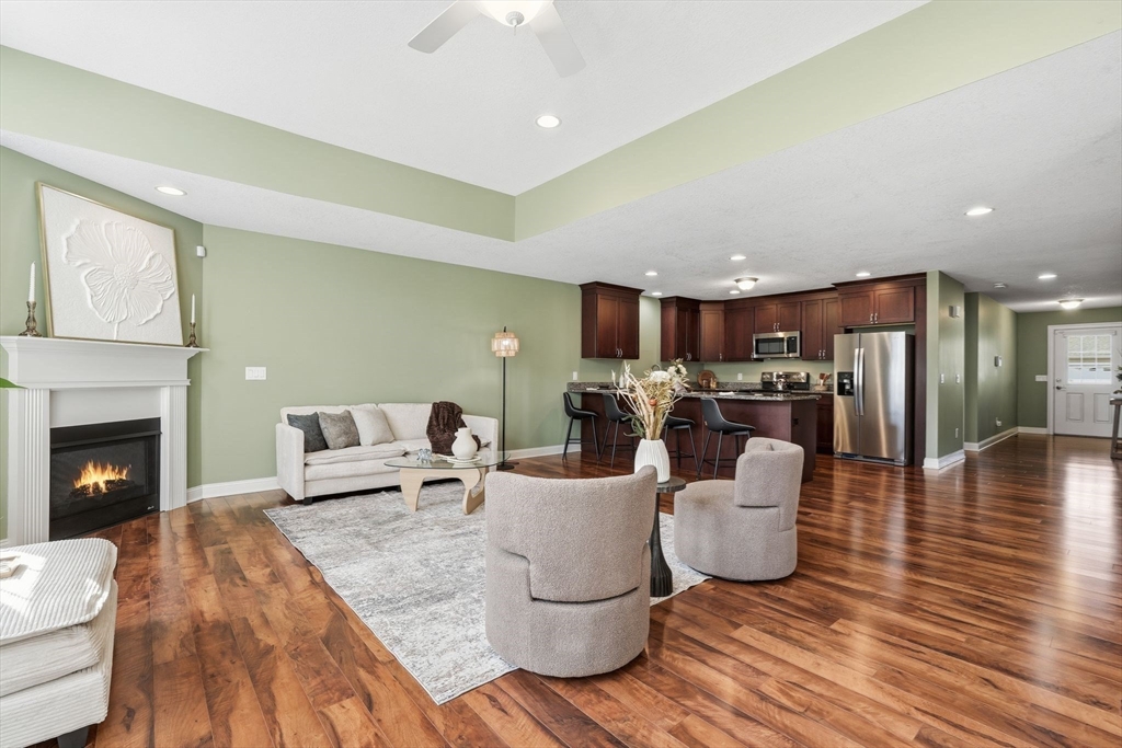 Wilbraham, Massachusetts, 01095, United States, 2 Bedrooms Bedrooms, ,2 BathroomsBathrooms,Residential,For Sale,1995815