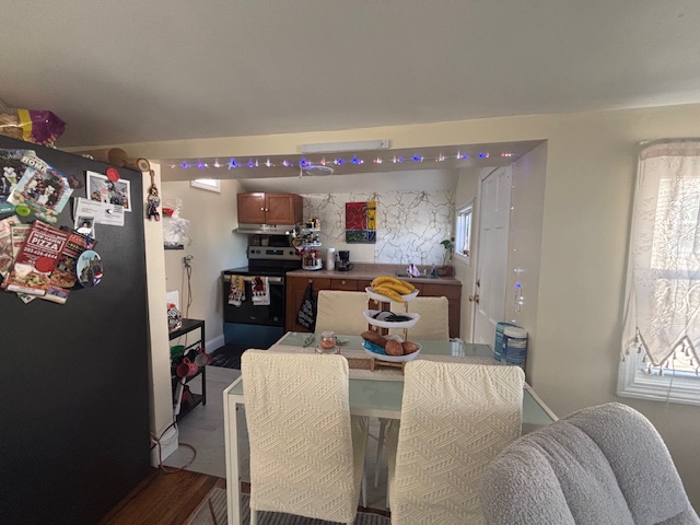 West Haven, Connecticut, 06516, United States, 5 Bedrooms Bedrooms, ,4 BathroomsBathrooms,Residential,For Sale,2048244