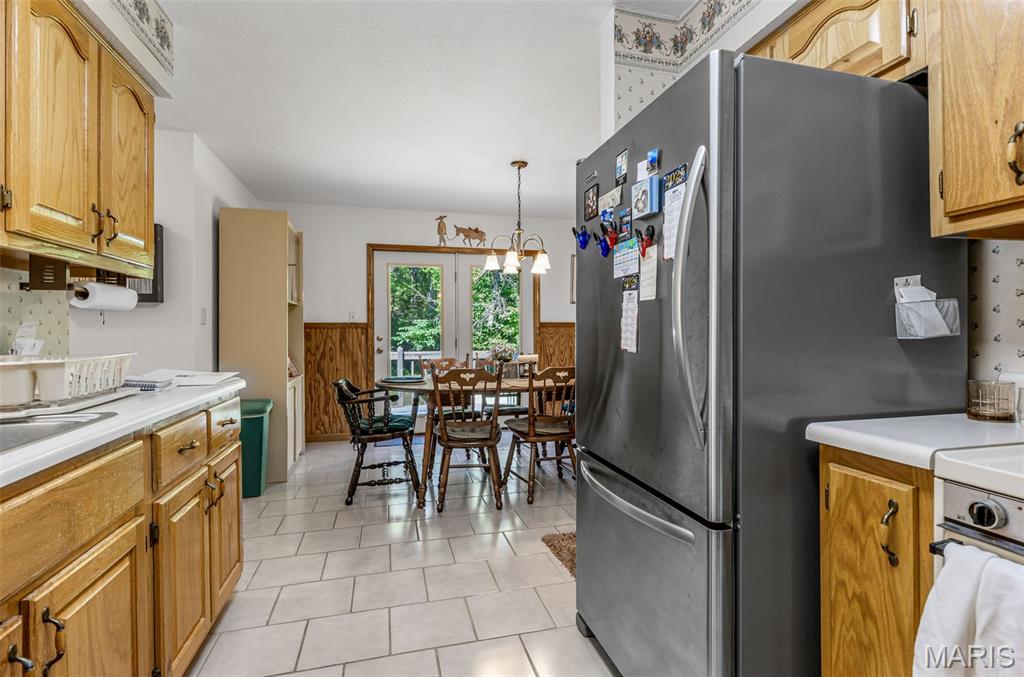Bonne Terre, Missouri, 63628, United States, 4 Bedrooms Bedrooms, ,2 BathroomsBathrooms,Residential,For Sale,1942217