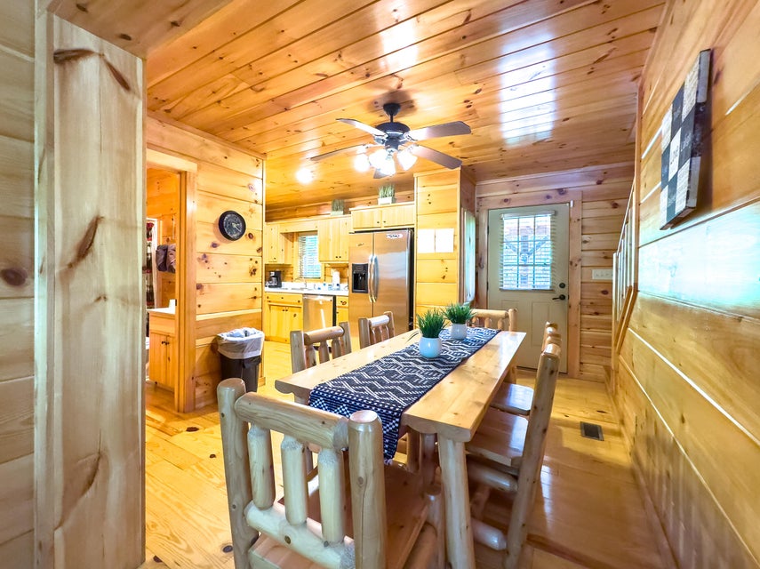 Sevierville, Tennessee, 37876, United States, 13 Bedrooms Bedrooms, ,14 BathroomsBathrooms,Residential,For Sale,1974606