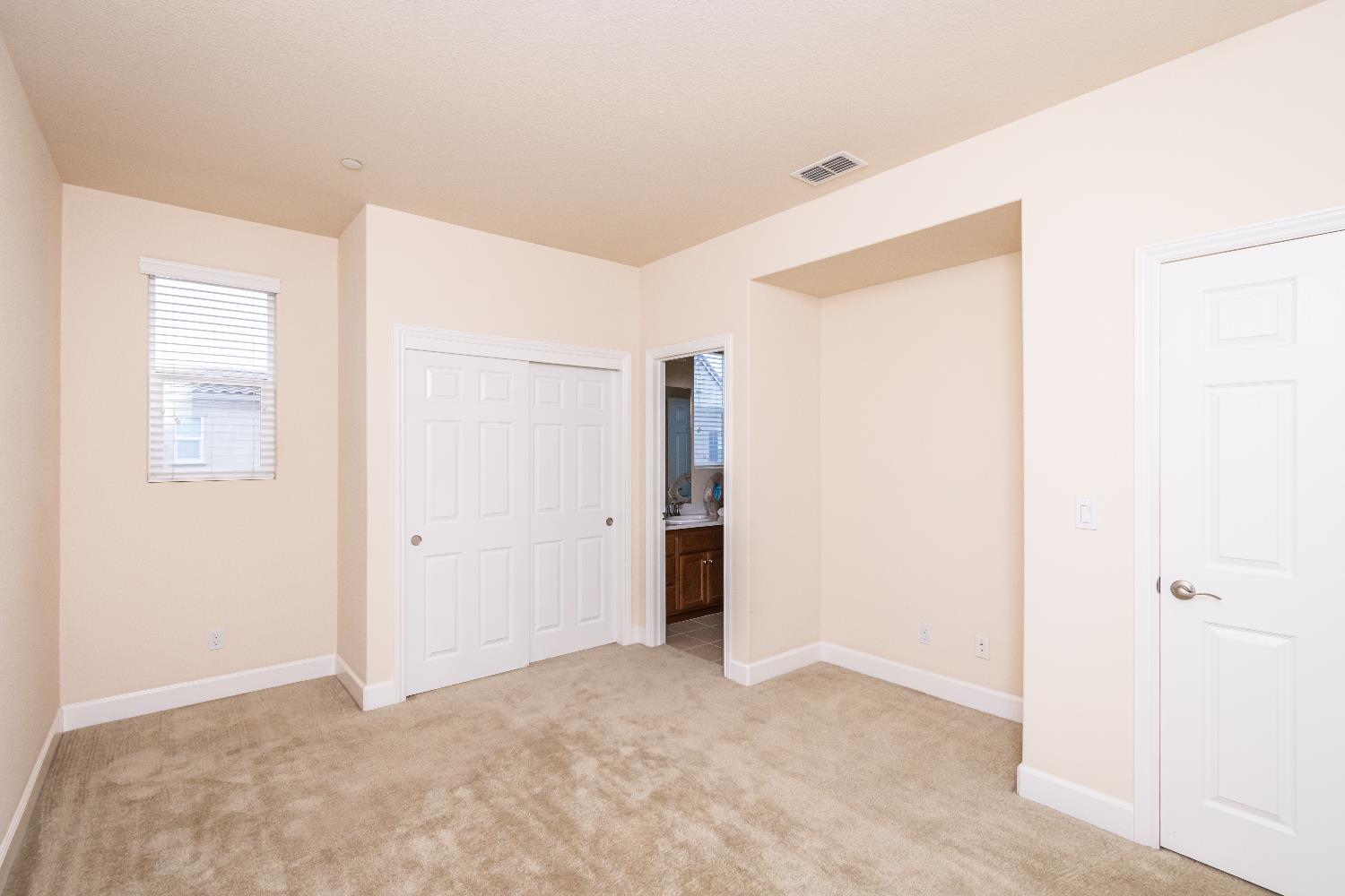 Folsom, California, 95630, United States, 4 Bedrooms Bedrooms, ,3 BathroomsBathrooms,Residential,For Sale,2000807