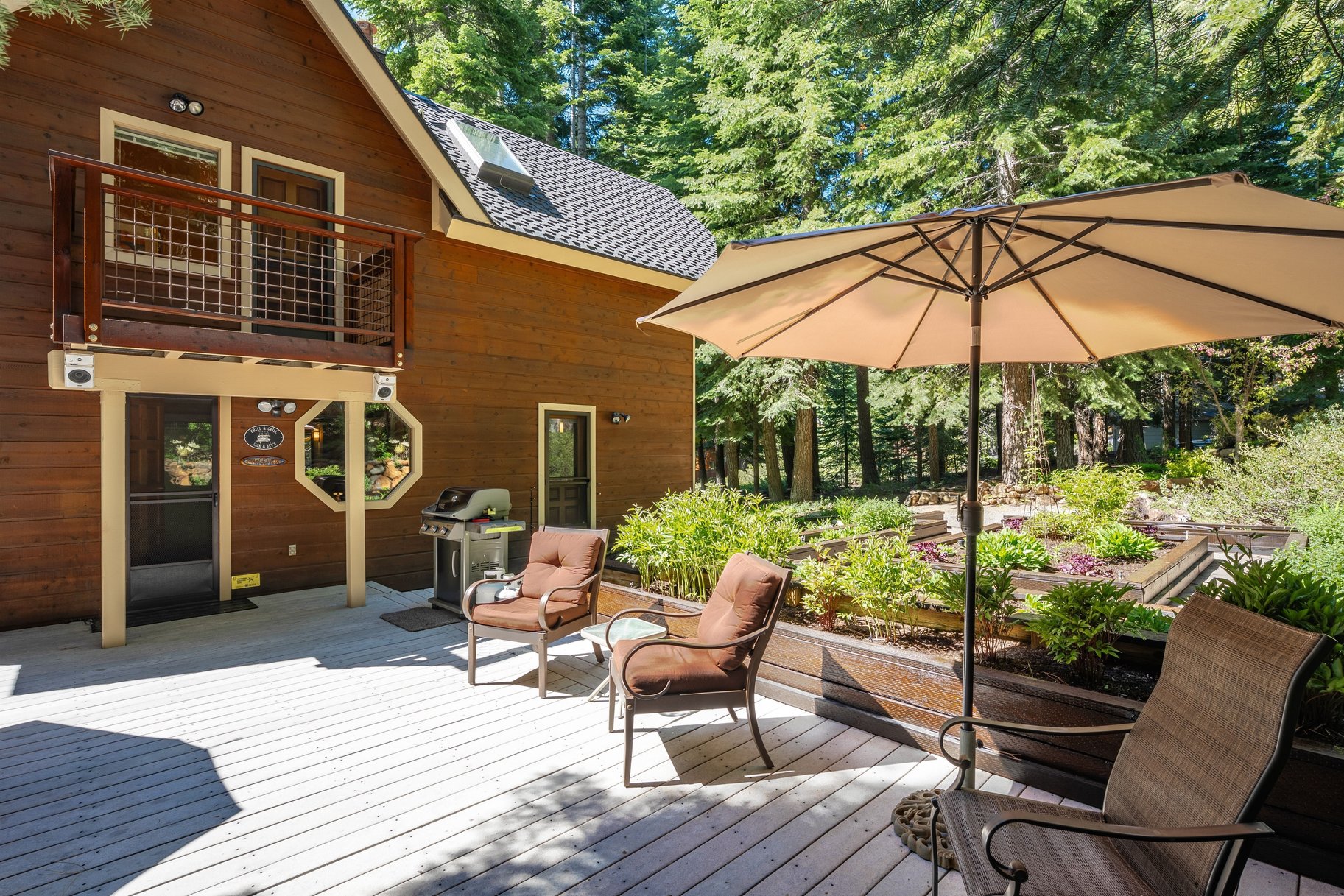  Carnelian Bay home backing to forest service and with an additional vacant lot - 物件實景