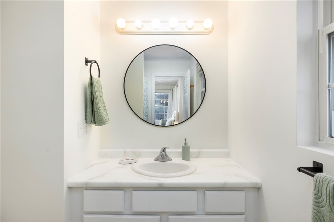 Richmond, Rhode Island, 02898, United States, 3 Bedrooms Bedrooms, ,3 BathroomsBathrooms,Residential,For Sale,1996089