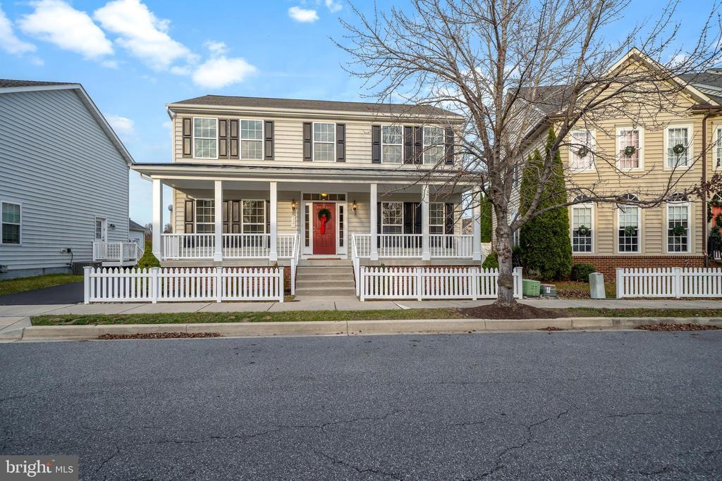 Milton, Delaware, 19968, United States, 4 Bedrooms Bedrooms, ,4 BathroomsBathrooms,Residential,For Sale,1999032