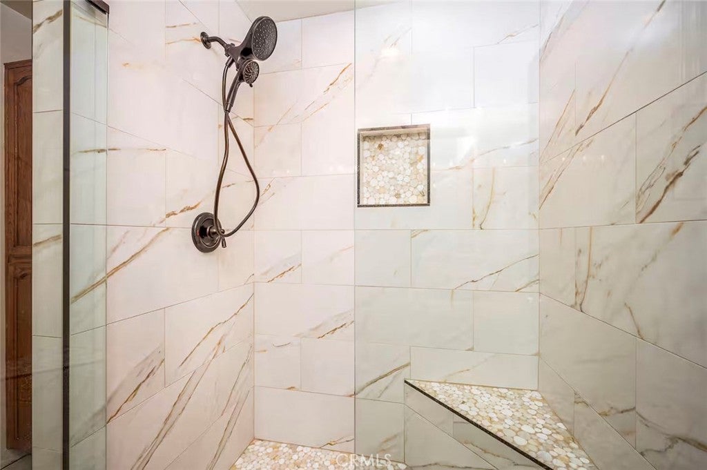 Crestline, California, 92325, United States, 3 Bedrooms Bedrooms, ,3 BathroomsBathrooms,Residential,For Sale,1939117