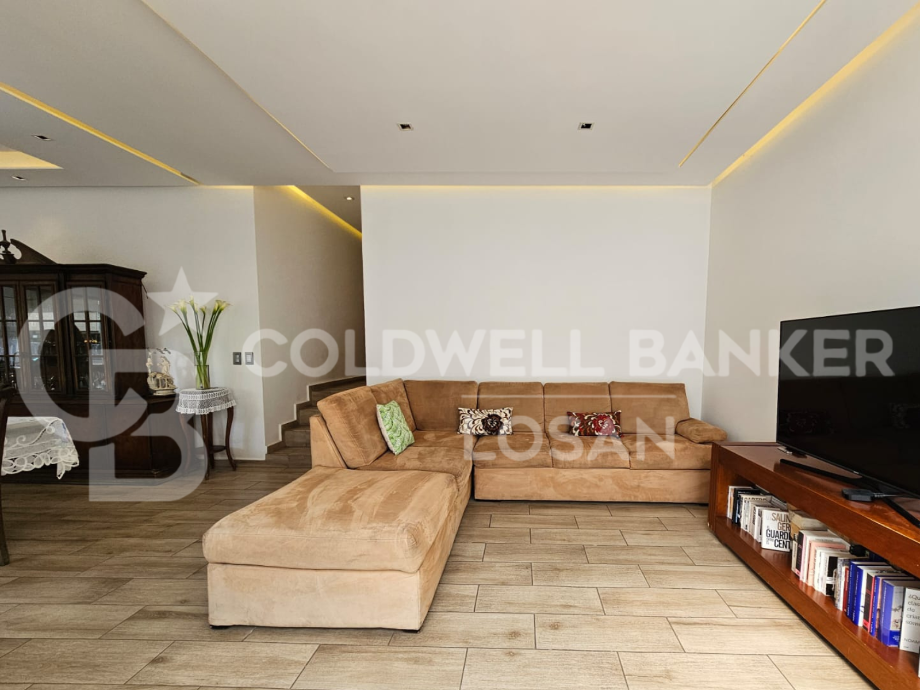 Atizapán de Zaragoza, Estado de méxico, 52930, Mexico, 3 Bedrooms Bedrooms, ,3 BathroomsBathrooms,Residential,For Sale,1688362