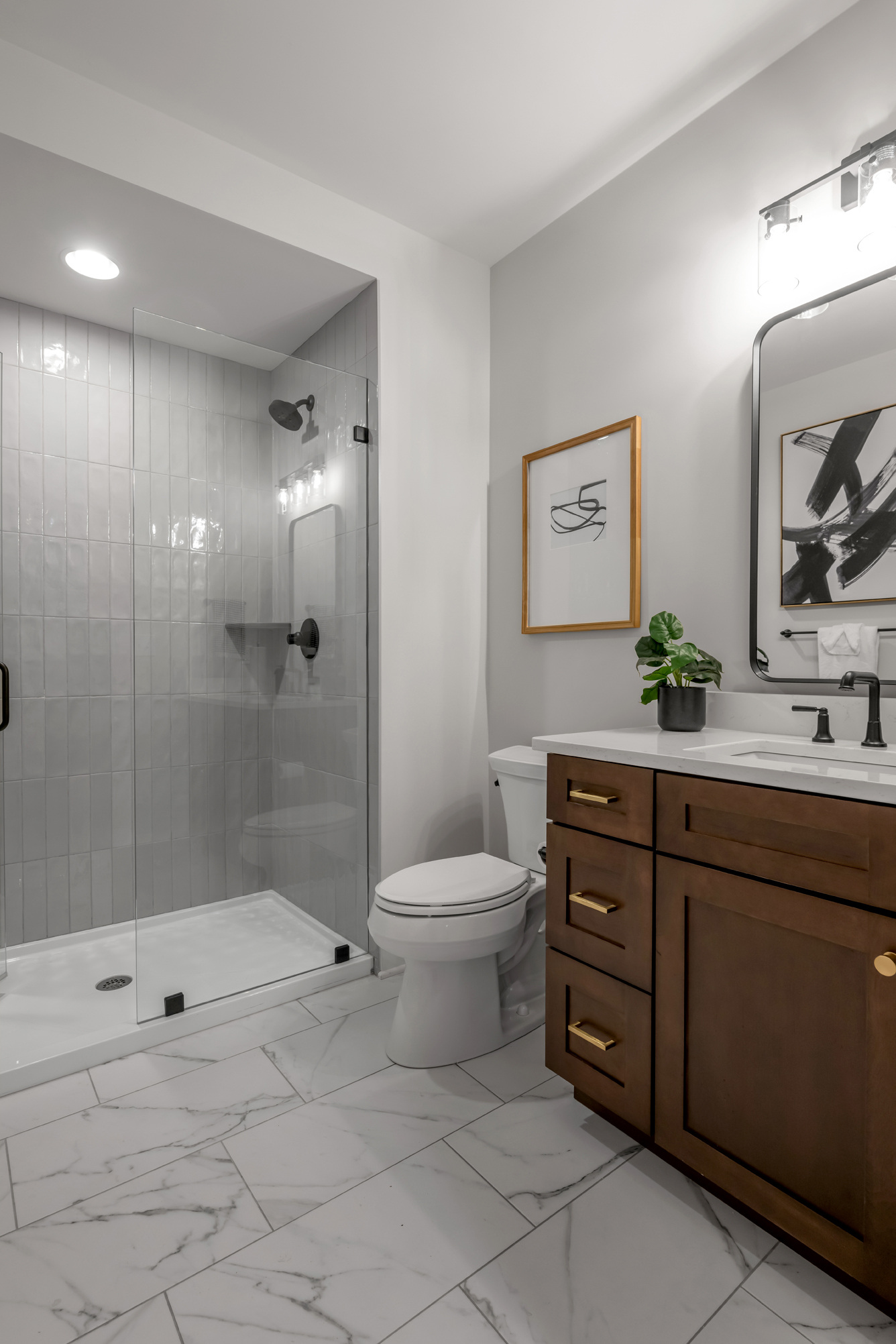  2429 Lorenzo Way - 物件實景