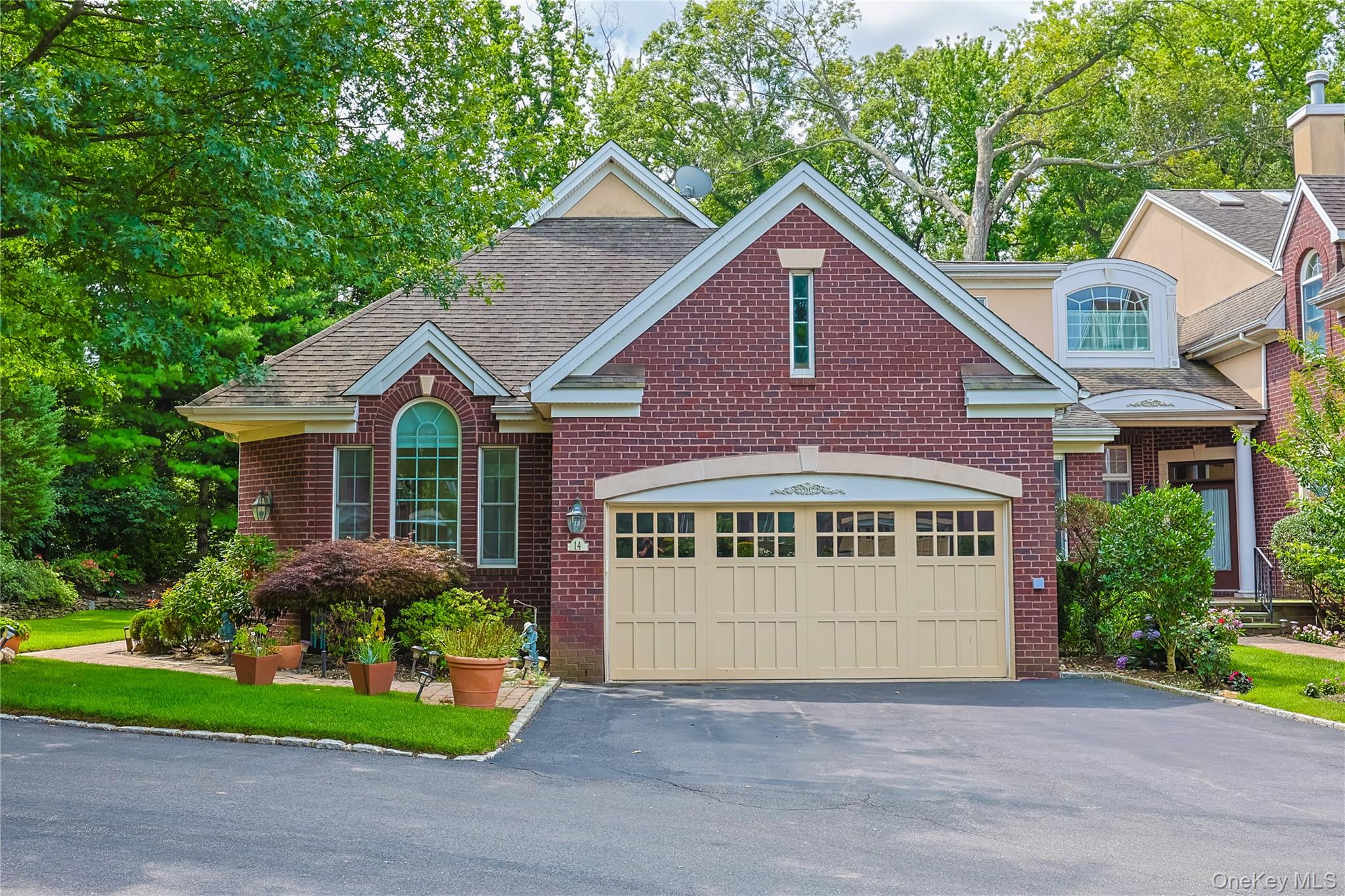  14 Belvedere Court, North Hills, NY, 11030 - 物件實景
