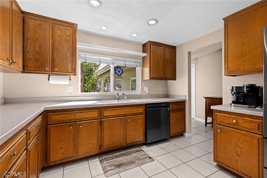 Canyon Lake, California, 92587, United States, 3 Bedrooms Bedrooms, ,2 BathroomsBathrooms,Residential,For Sale,2019703