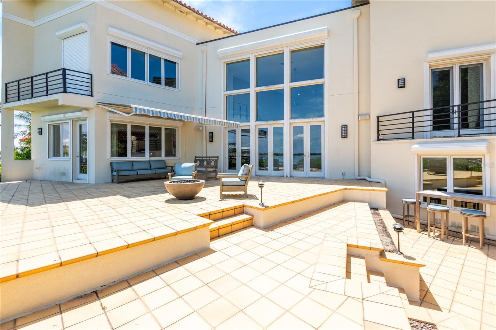 St. Petersburg, Florida, 33711, United States, 4 Bedrooms Bedrooms, ,4 BathroomsBathrooms,Residential,For Sale,1900665