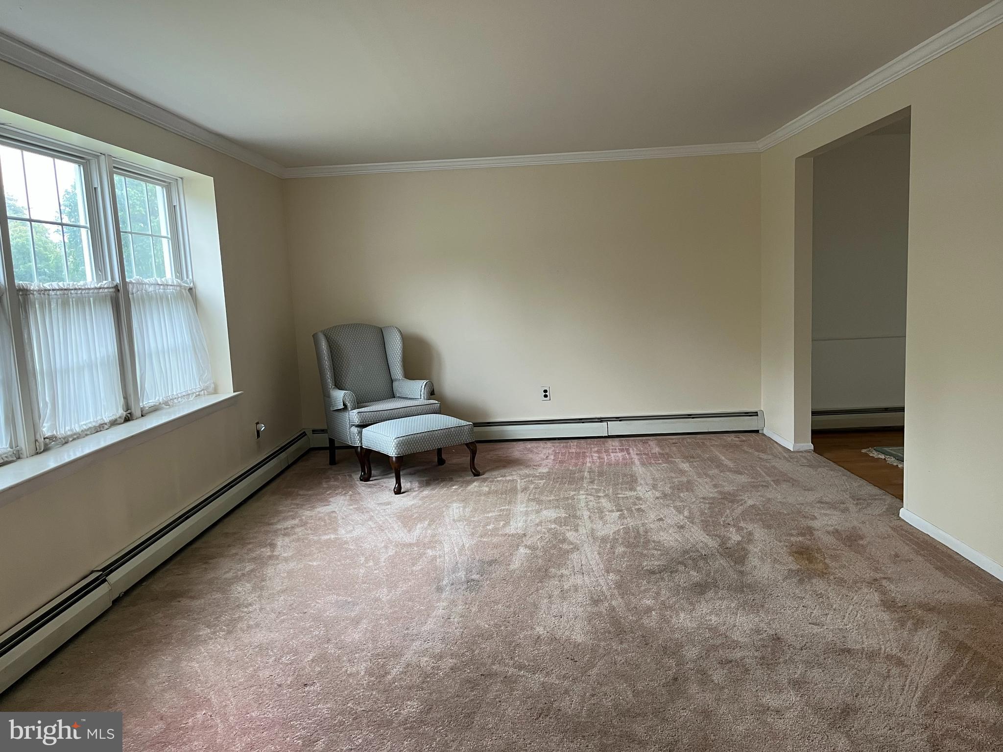 Southampton, Pennsylvania, 18966, United States, 4 Bedrooms Bedrooms, ,Residential,For Sale,1990215