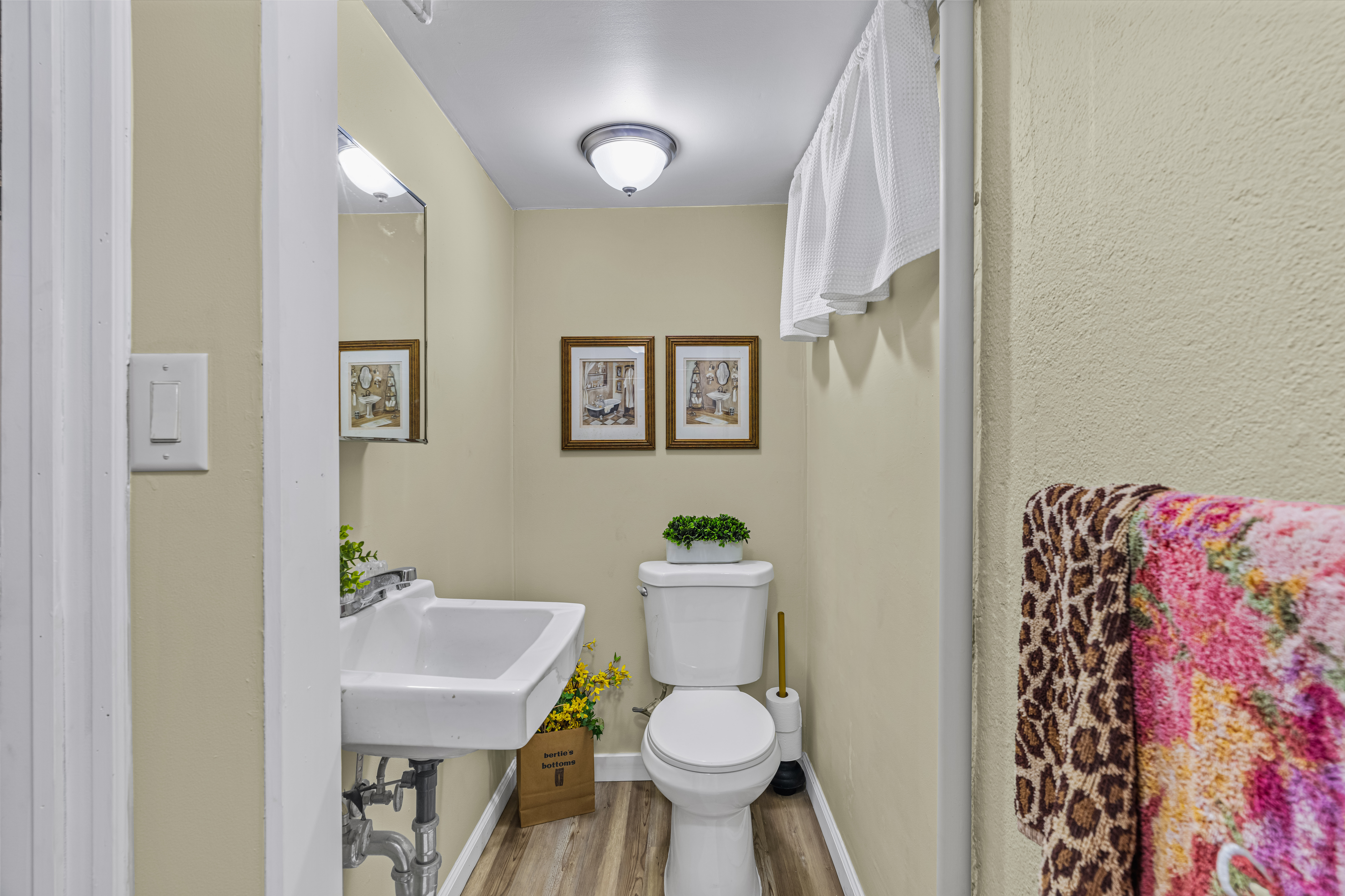 Highland Park, New Jersey, 08904, United States, 4 Bedrooms Bedrooms, ,2 BathroomsBathrooms,Residential,For Sale,1976521