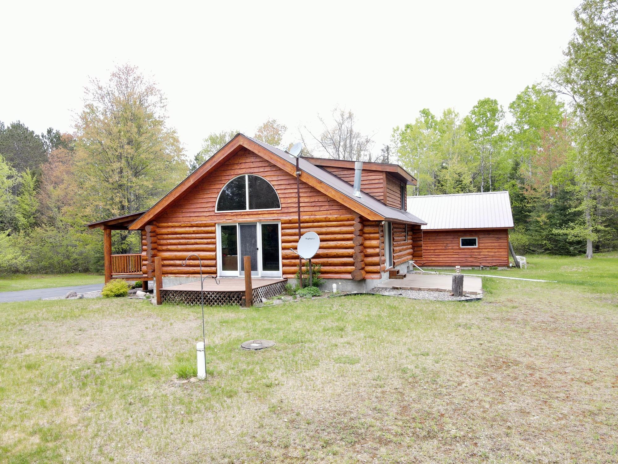 Tomahawk, Wisconsin, 54487, United States, 2 Bedrooms Bedrooms, ,2 BathroomsBathrooms,Residential,For Sale,1923926