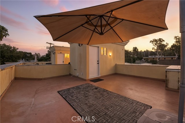 Los Angeles, California, 90042, United States, 3 Bedrooms Bedrooms, ,3 BathroomsBathrooms,Residential,For Sale,1928215