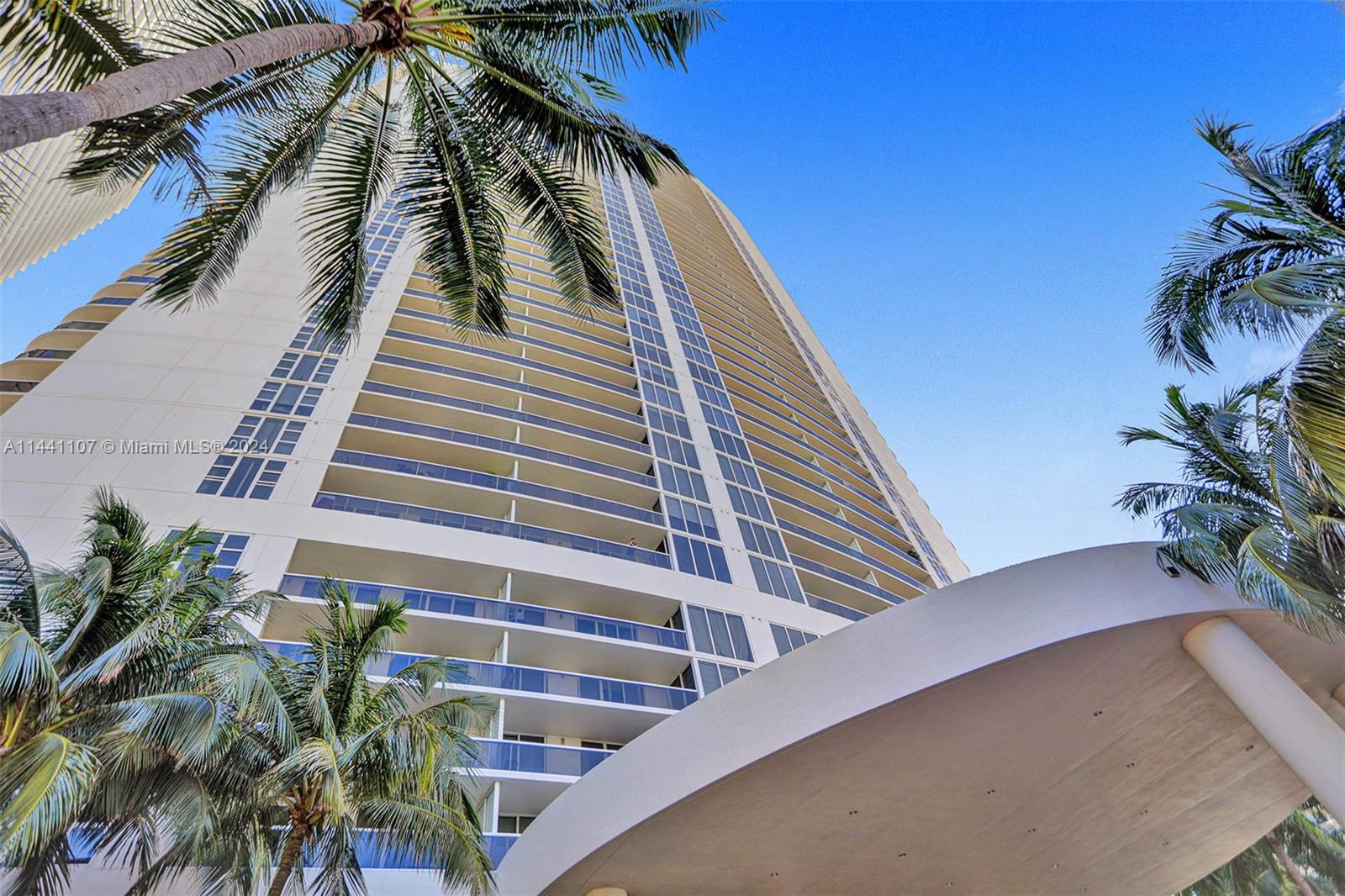 Hallandale Beach, Florida, 33009, United States, 3 Bedrooms Bedrooms, ,4 BathroomsBathrooms,Residential,For Sale,2001836