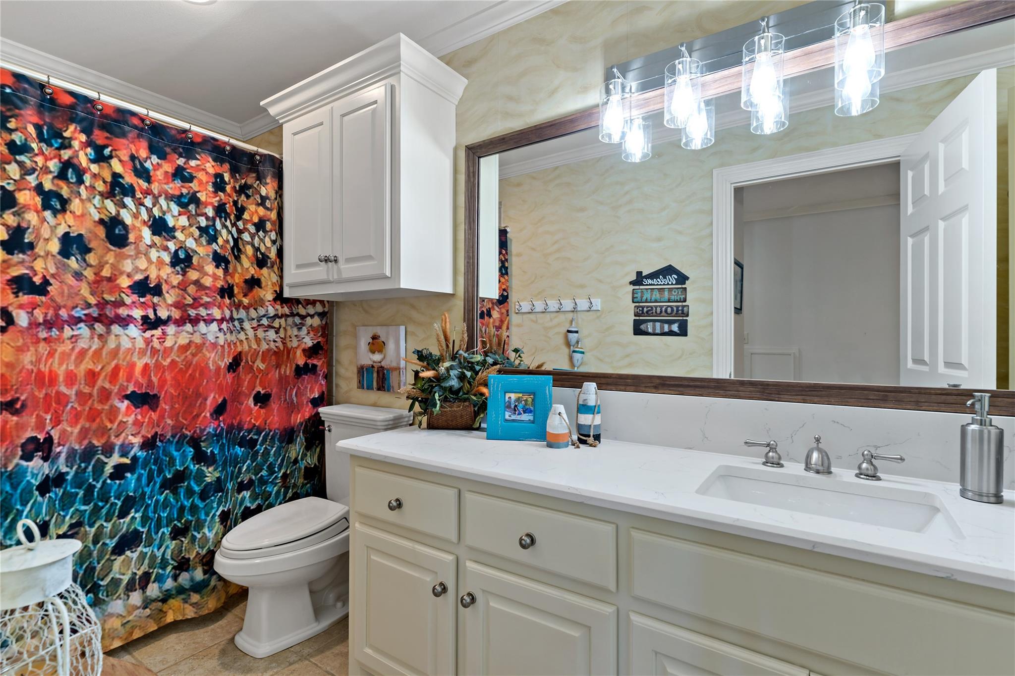 Powderly, Texas, 75473, United States, 5 Bedrooms Bedrooms, ,5 BathroomsBathrooms,Residential,For Sale,2024078
