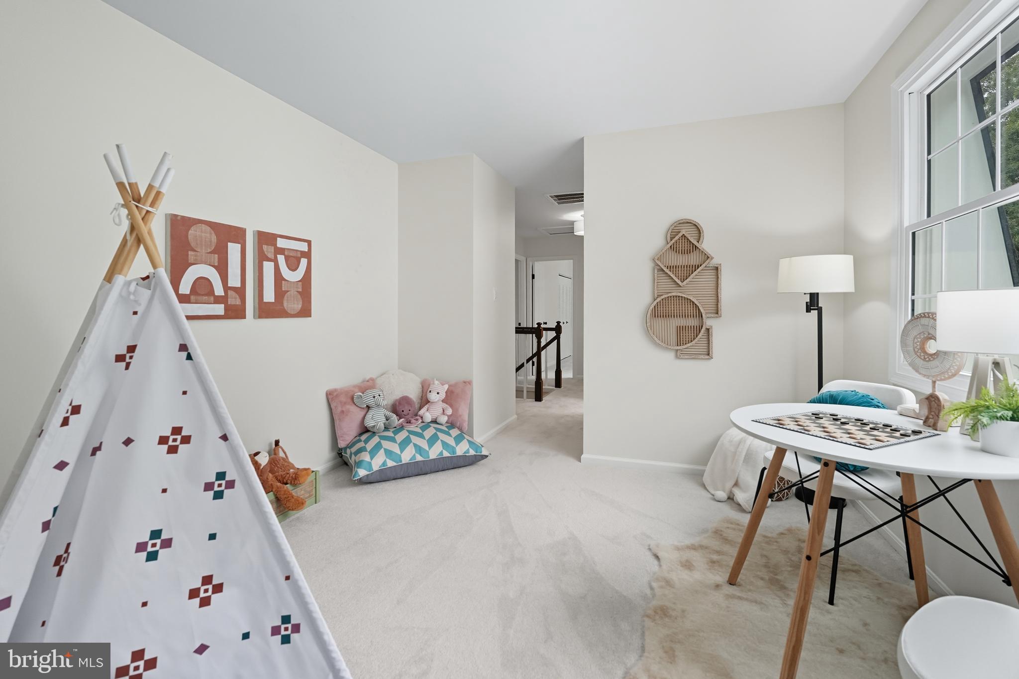 Fairfax, Virginia, 22032, United States, 4 Bedrooms Bedrooms, ,3 BathroomsBathrooms,Residential,For Sale,1984417