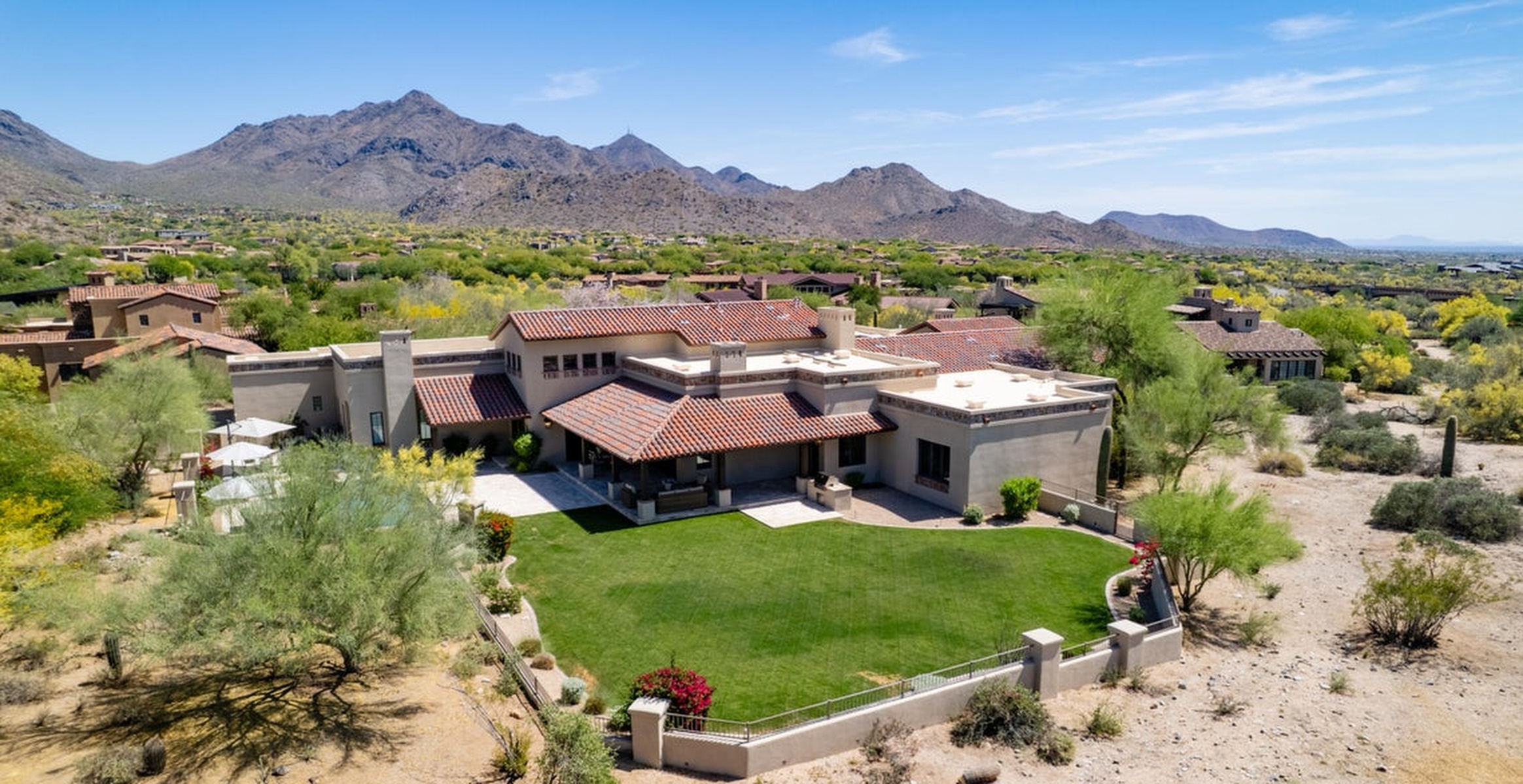  9820 E Thompson Peak Pkwy #824  Scottsdale, AZ - 物件實景