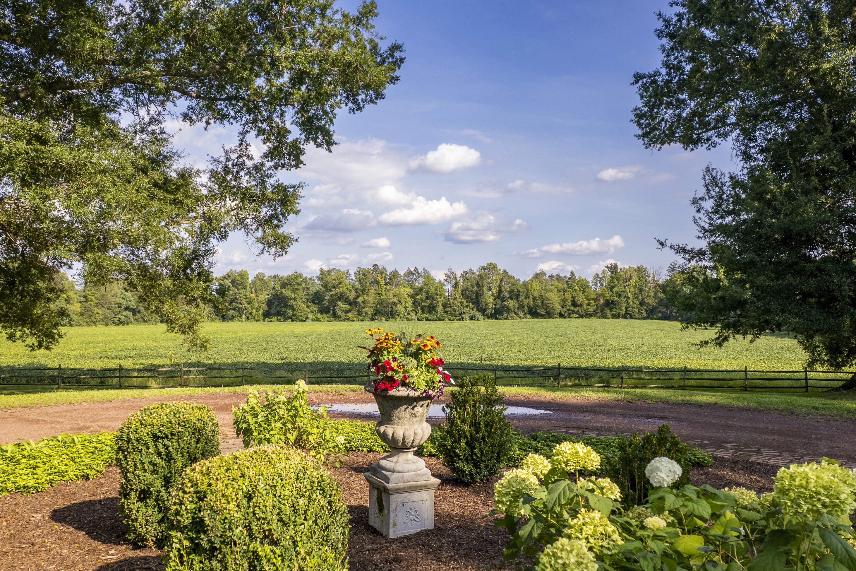  where  english manor romance meets endless possibility - 物件實景