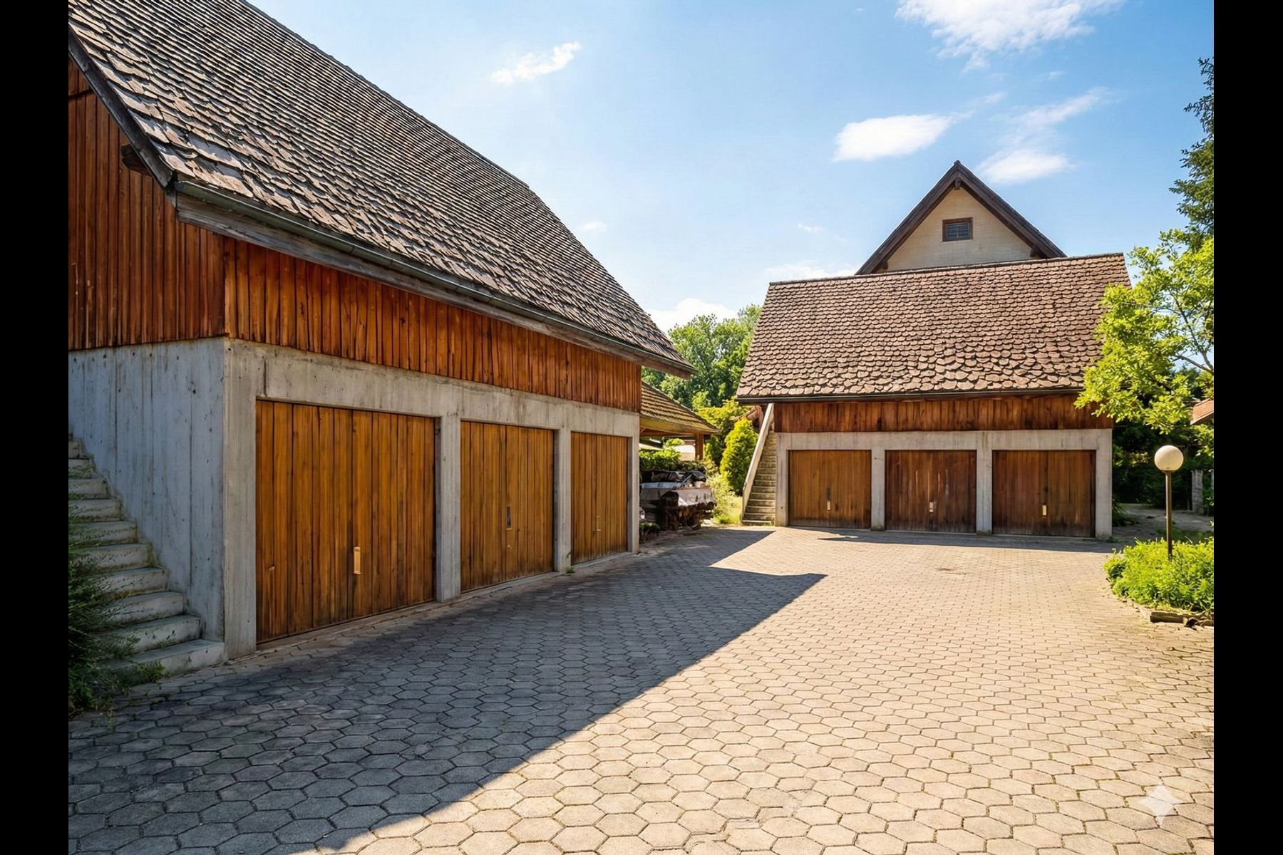  Prestigious 5.5-room duplex ?Pieds dans l