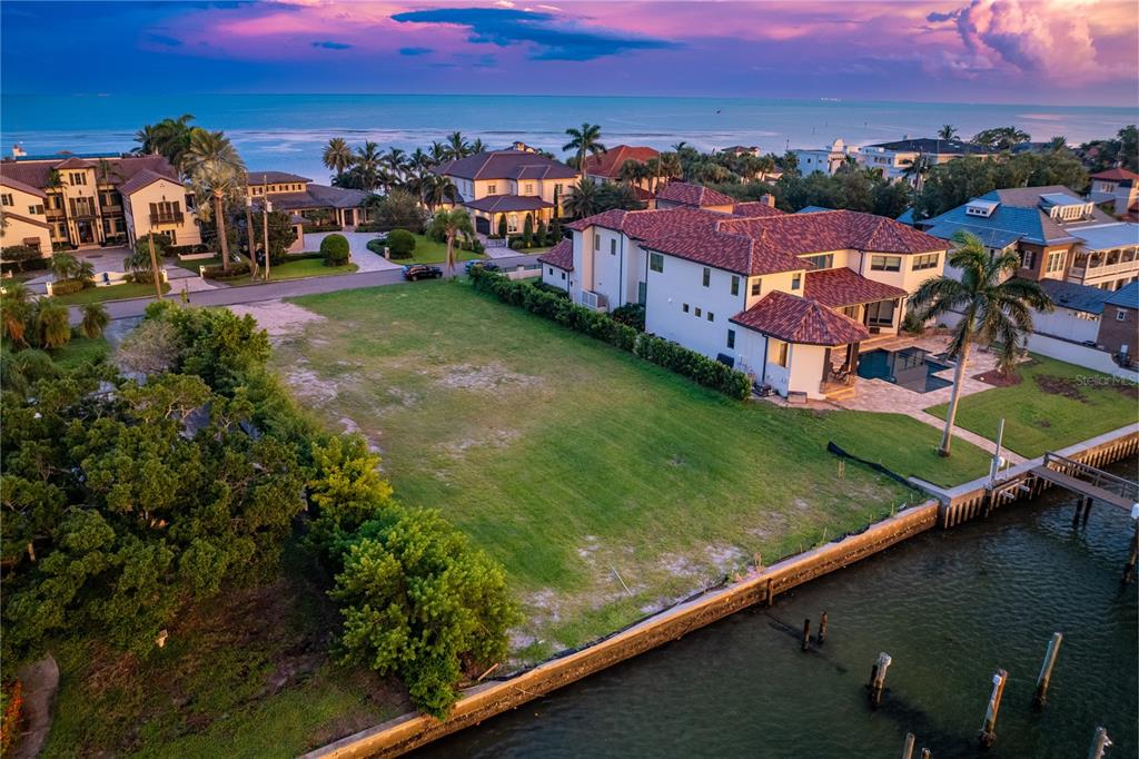 St Petersburg, Florida, 33704, United States, 6 Bedrooms Bedrooms, ,8 BathroomsBathrooms,Residential,For Sale,1897556