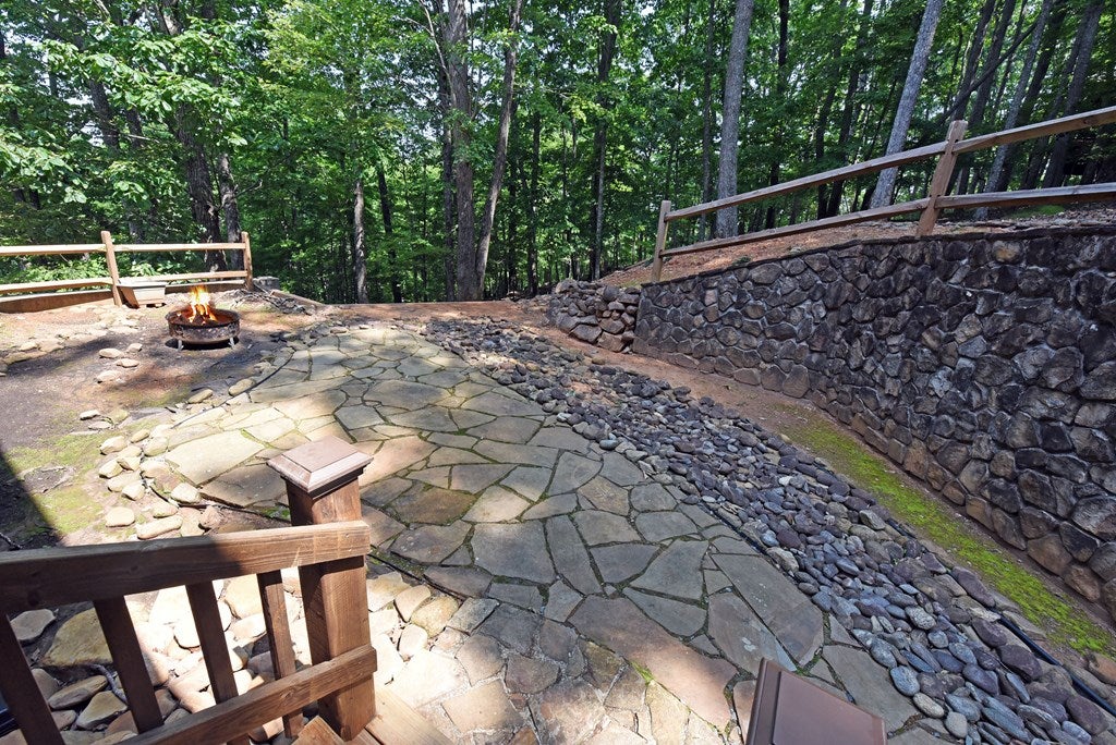 Morganton, Georgia, 30560, United States, 3 Bedrooms Bedrooms, ,3 BathroomsBathrooms,Residential,For Sale,2001916