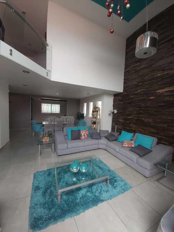 CERRADA DE NI?OS HEROES, Metepec, Estado de México, 52147, Mexico, 4 Bedrooms Bedrooms, ,4 BathroomsBathrooms,Residential,For Sale,CERRADA DE NI?OS HEROES,1441493