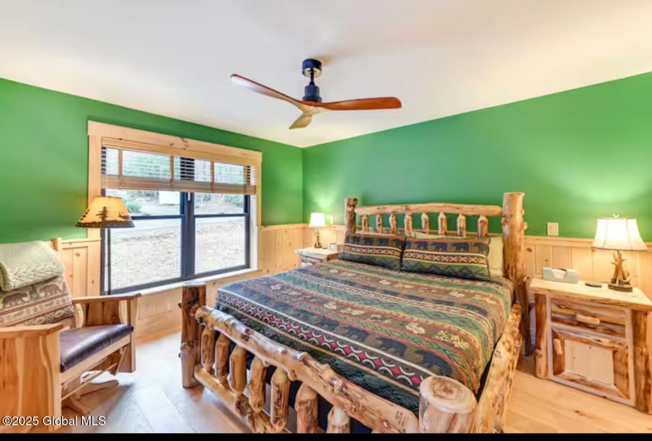 Gloversville, New York, 12078, United States, 2 Bedrooms Bedrooms, ,1 BathroomBathrooms,Residential,For Sale,1876319