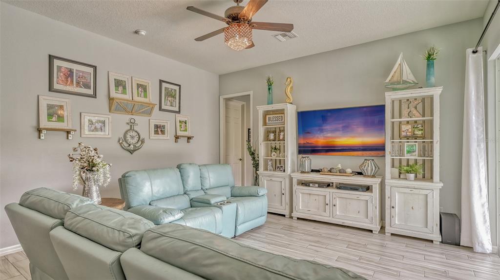 Parrish, Florida, 34219, United States, 4 Bedrooms Bedrooms, ,4 BathroomsBathrooms,Residential,For Sale,1960879