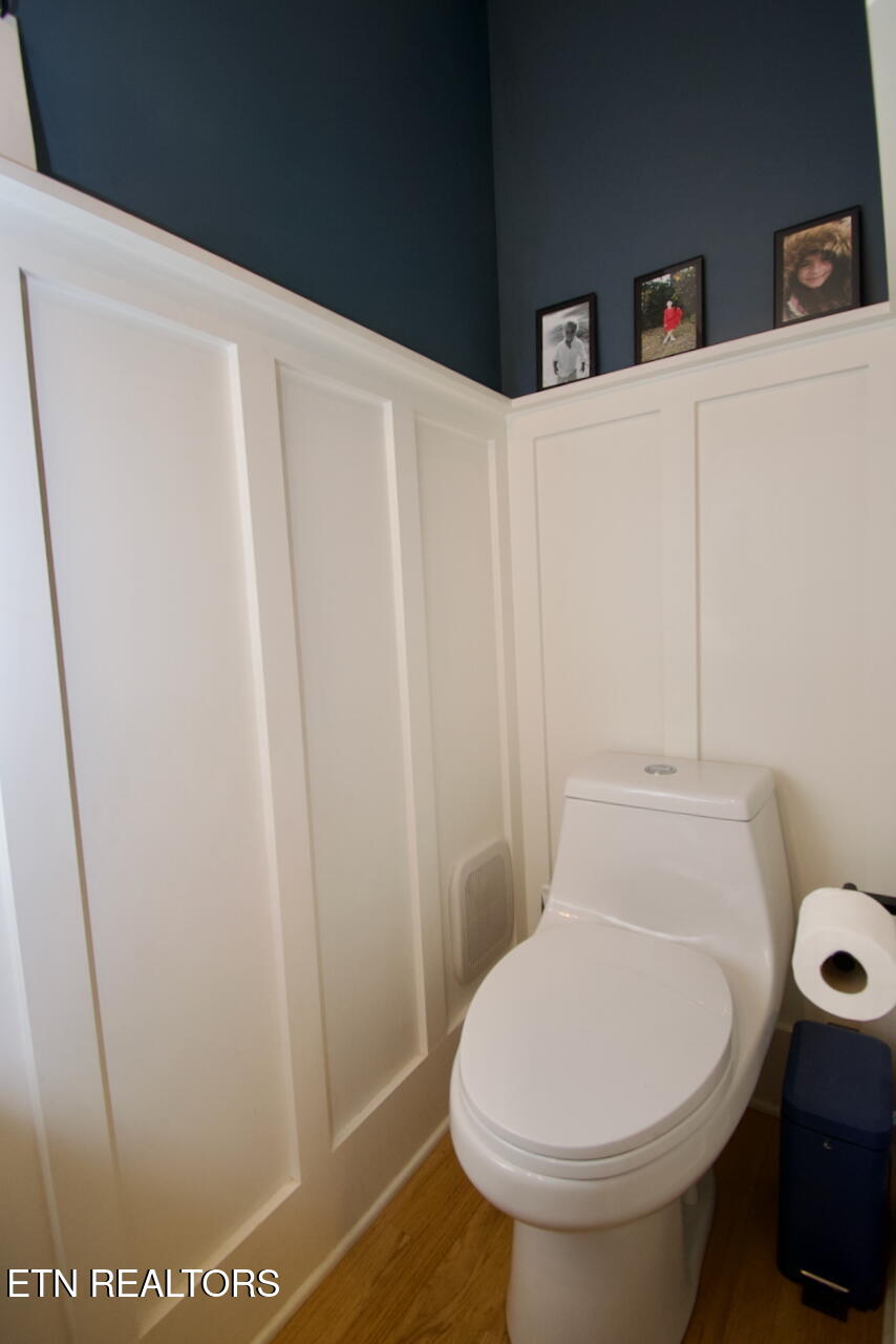 Maryville, Tennessee, 37803, United States, 4 Bedrooms Bedrooms, ,3 BathroomsBathrooms,Residential,For Sale,1989272