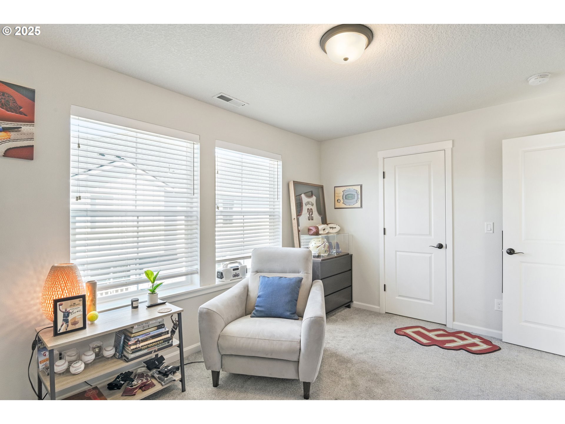 Hillsboro, Oregon, 97123, United States, 3 Bedrooms Bedrooms, ,2 BathroomsBathrooms,Residential,For Sale,1967879