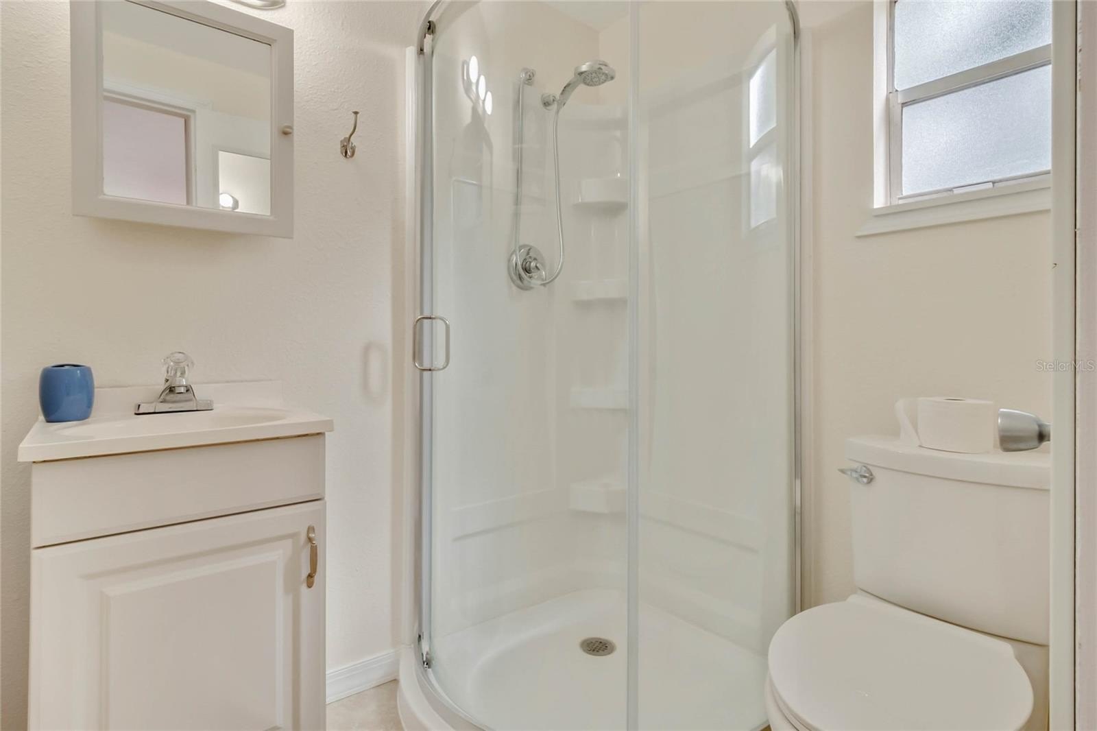 LAKE WALES, Florida, 33898, United States, 6 Bedrooms Bedrooms, ,5 BathroomsBathrooms,Residential,For Sale,1974565