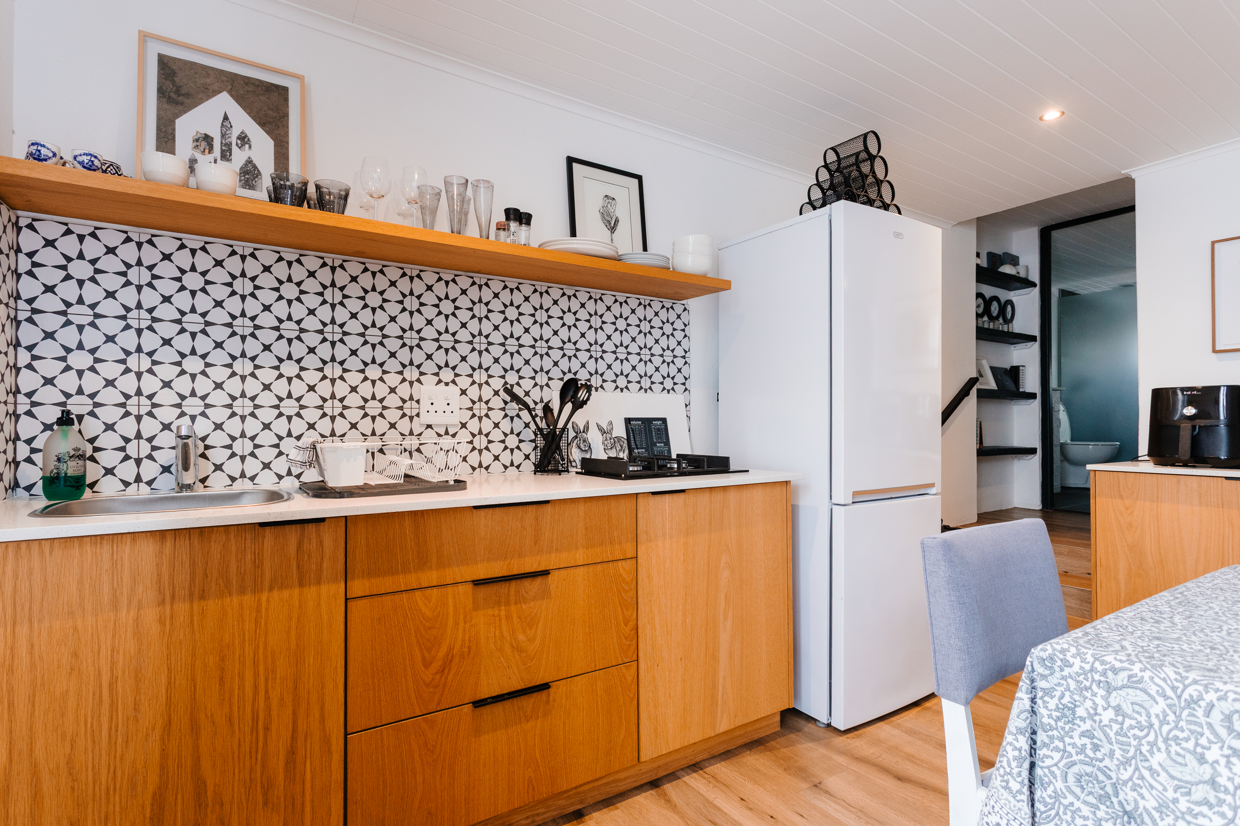  Brick & Mortar Meets Ocean & Artist - 物件實景