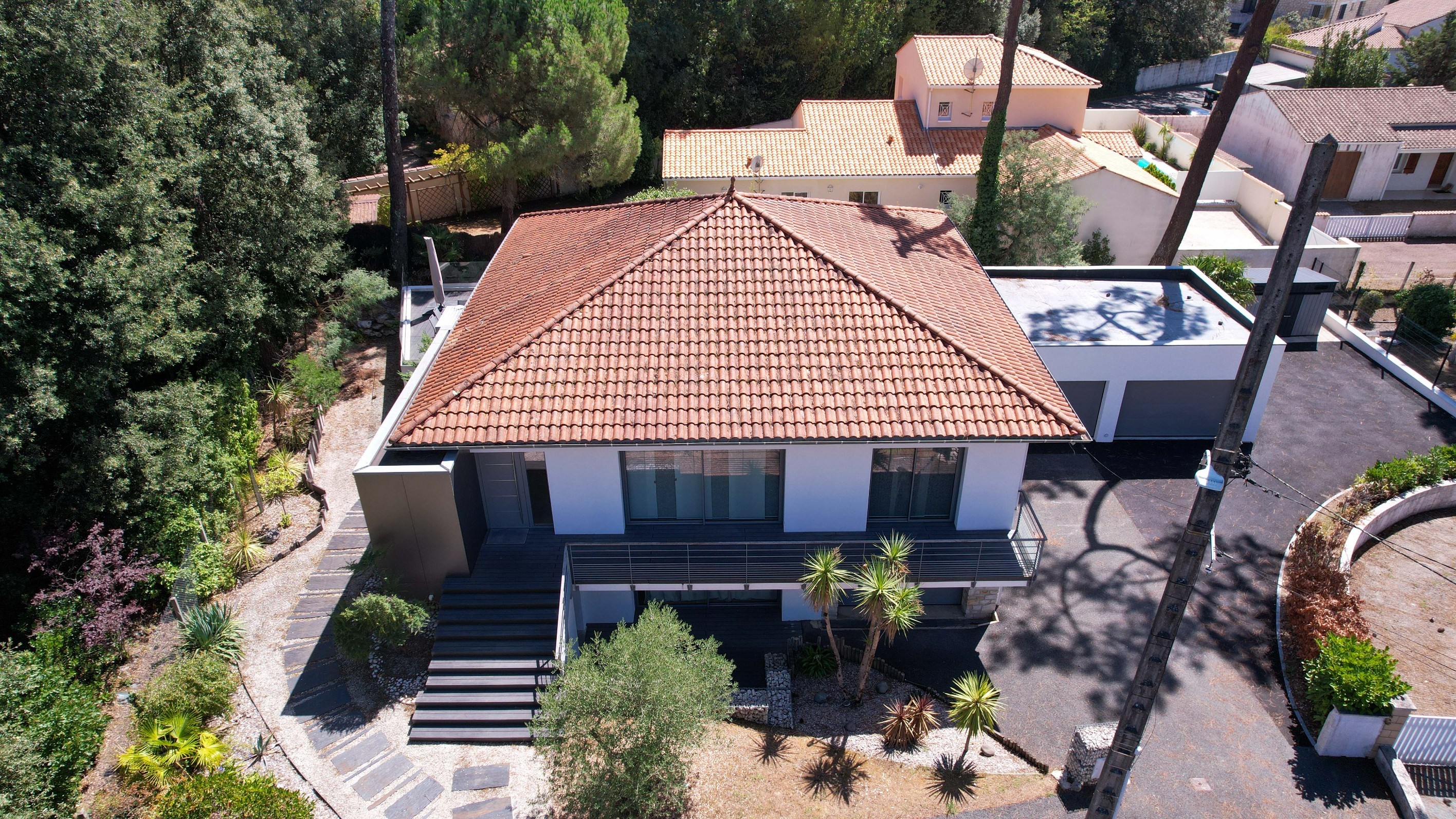  ELEGANT SEASIDE VILLA – 600 METRES FROM THE BEACH OF SAINT GEORGES DE DIDONNE –… - 物件實景