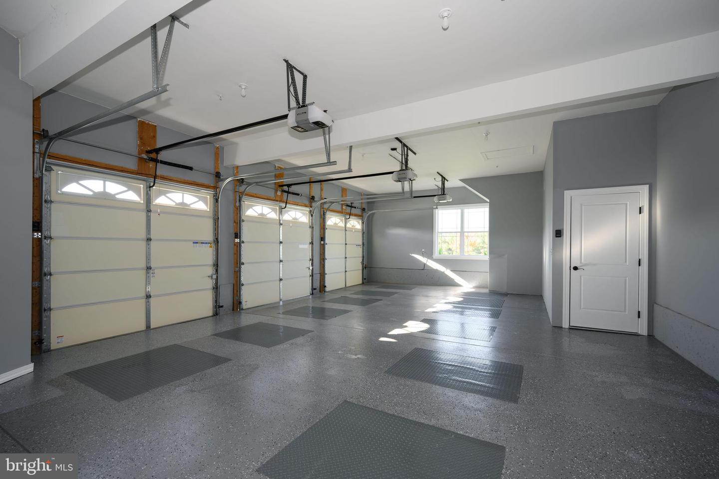 Queenstown, Maryland, 21658, United States, 5 Bedrooms Bedrooms, ,5 BathroomsBathrooms,Residential,For Sale,1988334